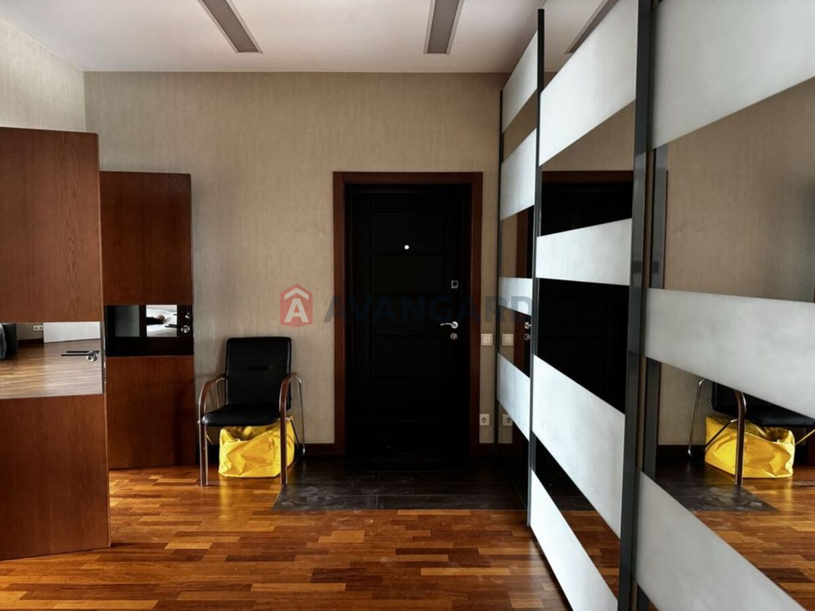 3 кім. квартира, 125/-/30 кв. м., 3/5 поверх фото 12 3 кім. квартира, 125/-/30 кв. м., 3/5 поверх фото 12