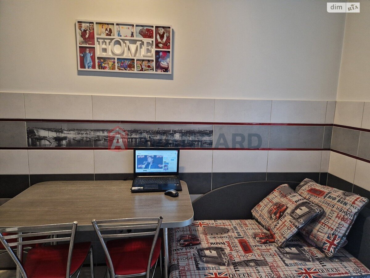 1 кім. квартира, 41/19/11 кв. м., 3/10 поверх фото 4 1 кім. квартира, 41/19/11 кв. м., 3/10 поверх фото 4