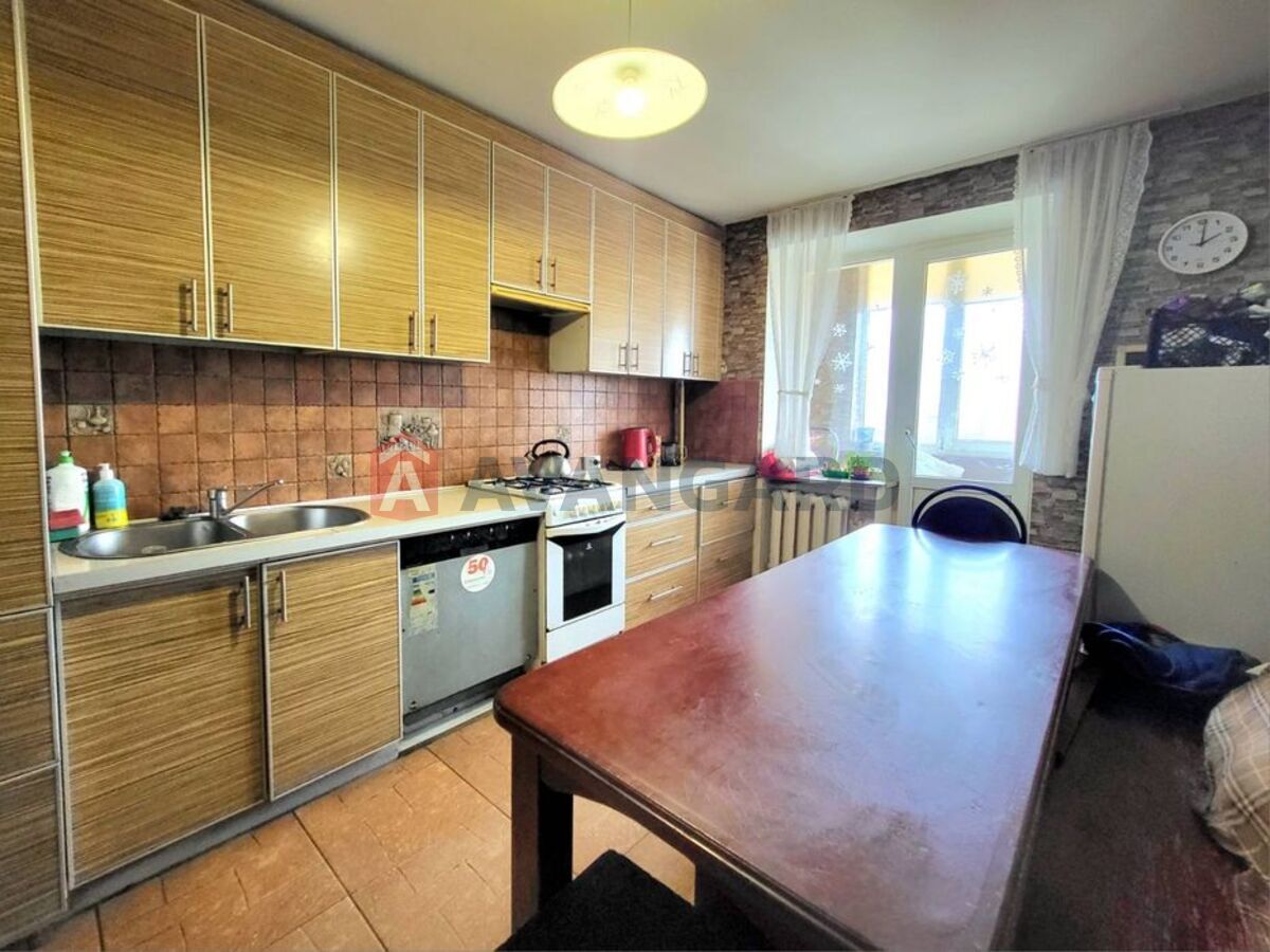 4 кім. квартира, 95/-/12 кв. м., 10/10 поверх фото 8 4 кім. квартира, 95/-/12 кв. м., 10/10 поверх фото 8