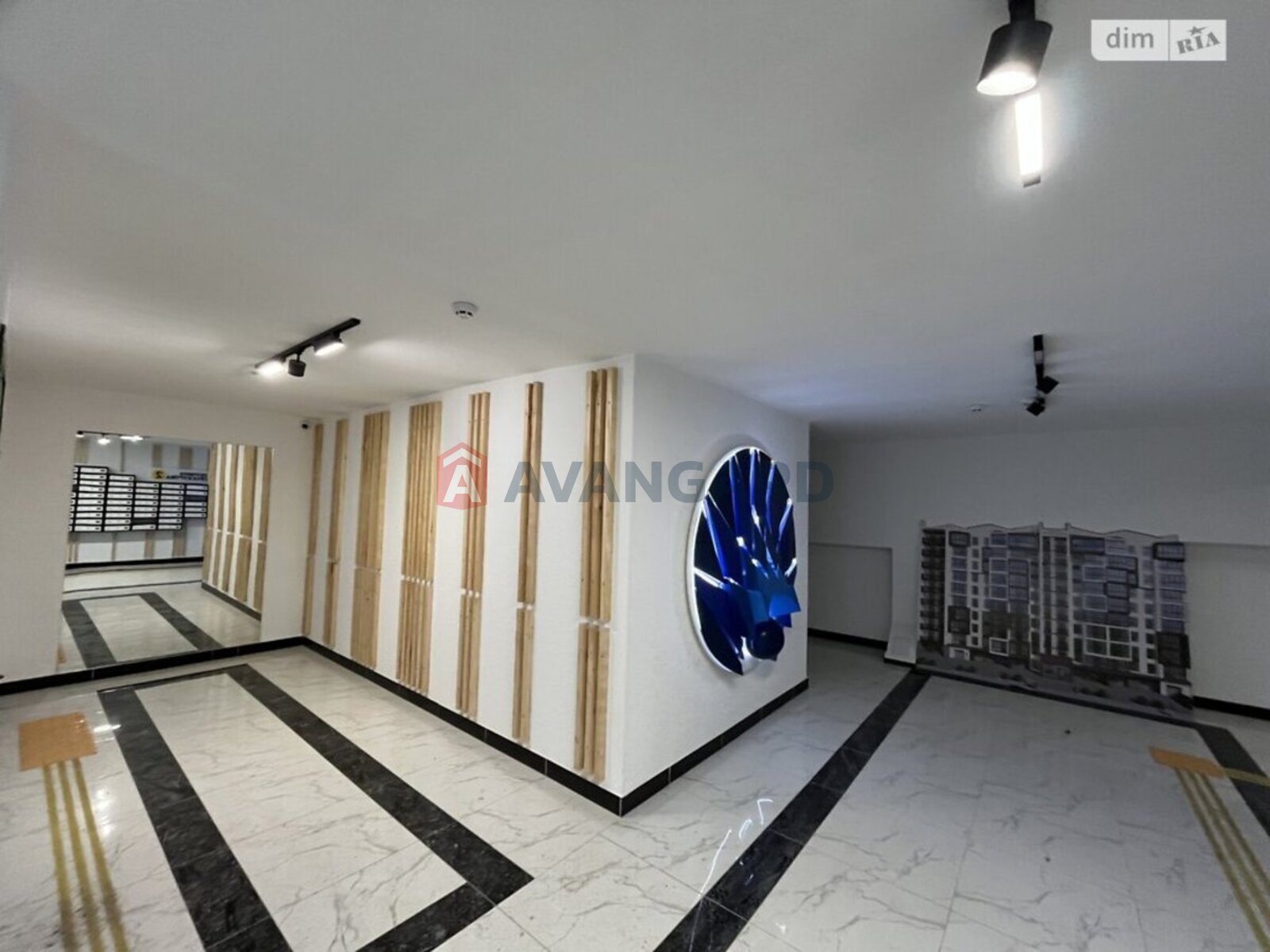 3 кім. квартира, 100/-/21 кв. м., 10/10 поверх фото 18 3 кім. квартира, 100/-/21 кв. м., 10/10 поверх фото 18