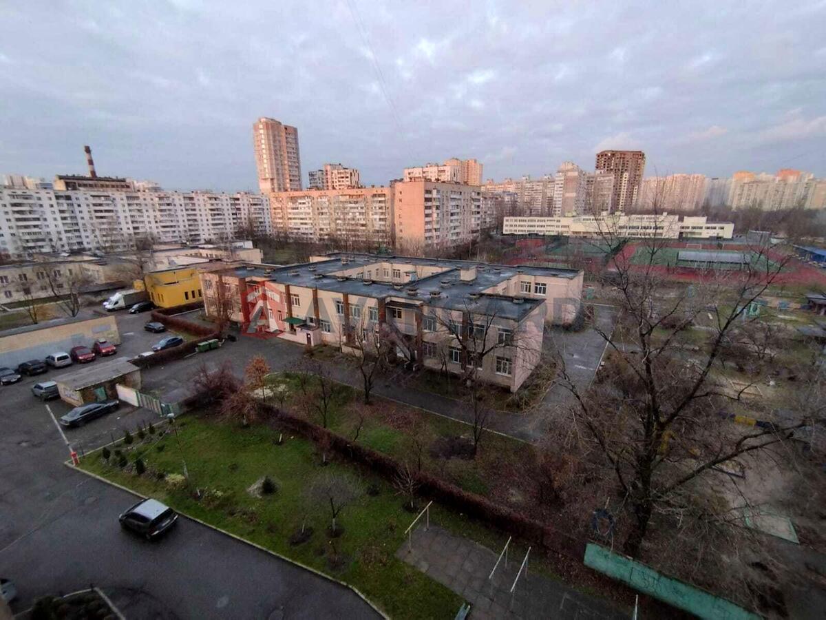 1 кім. квартира, 42.3 / 19.6 / 8.8 м? кв. м., 7/25 поверх фото 17 1 кім. квартира, 42.3 / 19.6 / 8.8 м? кв. м., 7/25 поверх фото 17