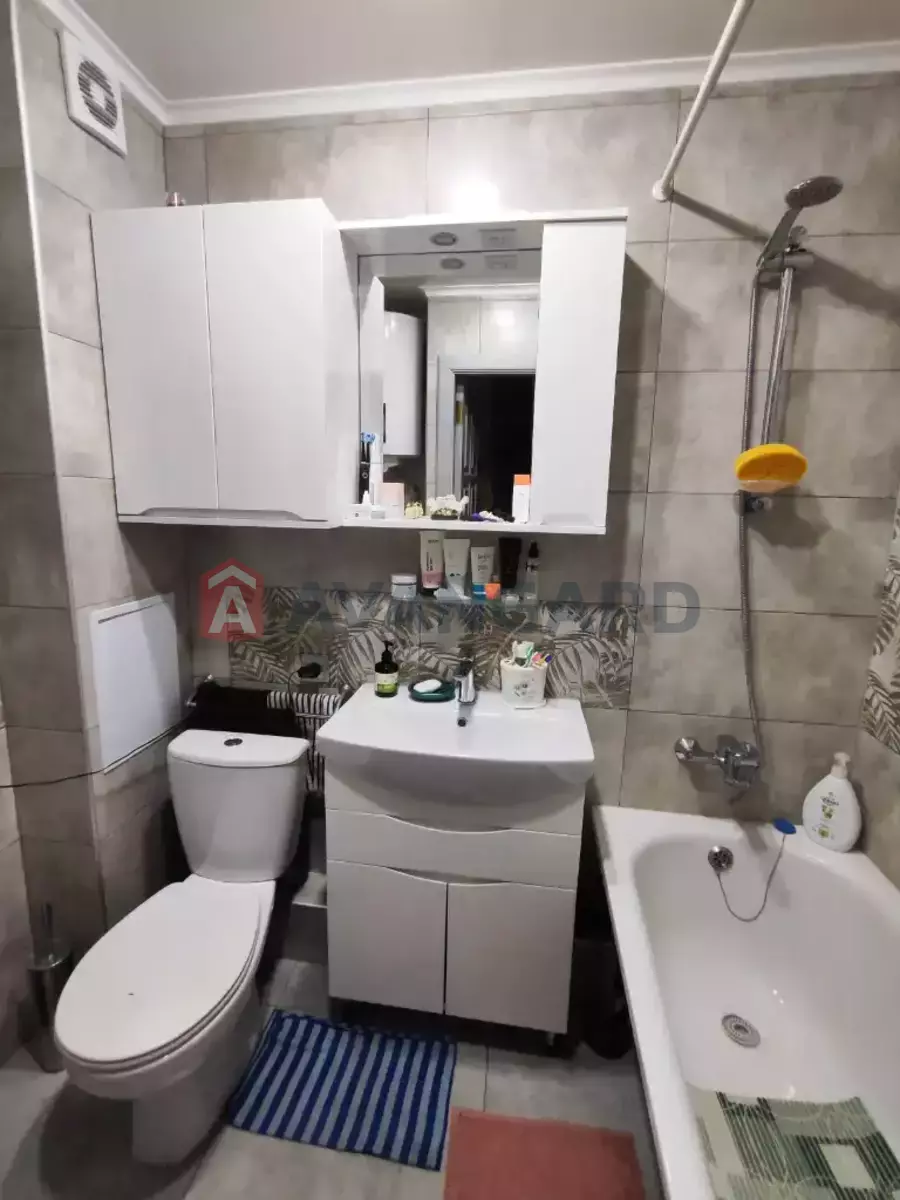 4 кім. квартира, 85/58/8 кв. м., 6/9 поверх фото 3 4 кім. квартира, 85/58/8 кв. м., 6/9 поверх фото 3