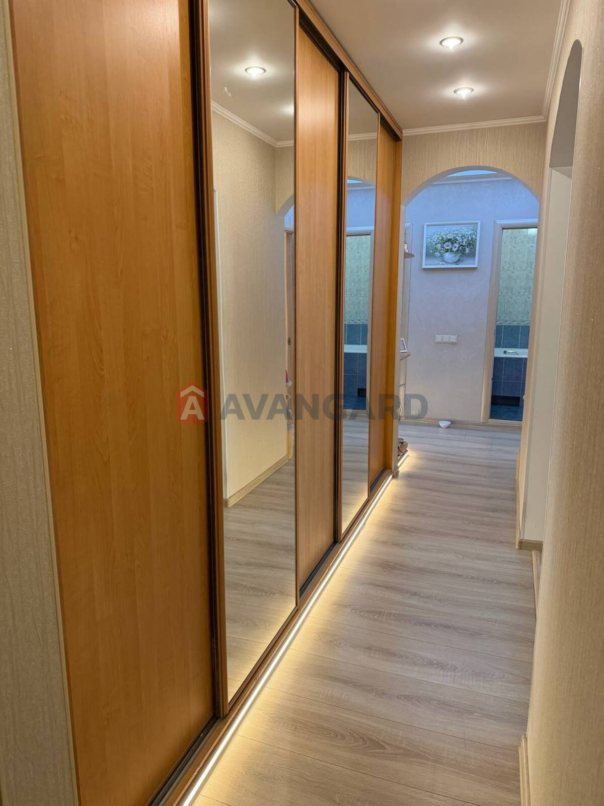 3 комн. квартира, 70/-/8 кв. м., 3/9 этаж фото 2 3 комн. квартира, 70/-/8 кв. м., 3/9 этаж фото 2