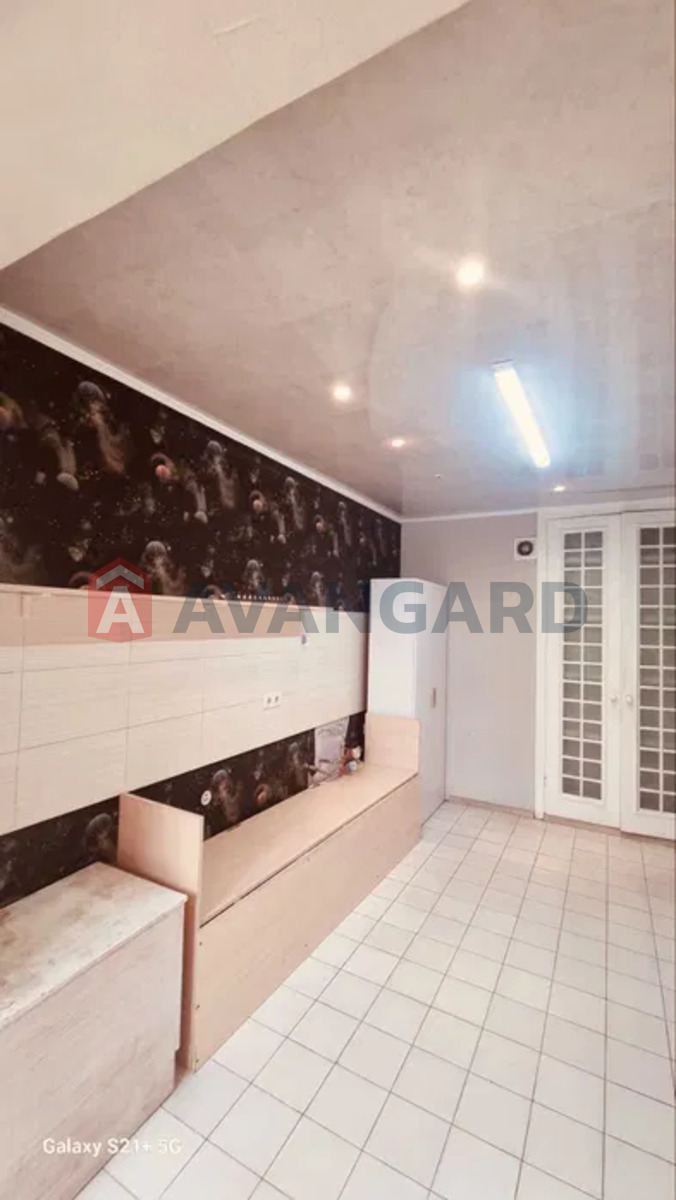 3 кім. квартира, 73/-/10 кв. м., 3/13 поверх фото 14 3 кім. квартира, 73/-/10 кв. м., 3/13 поверх фото 14