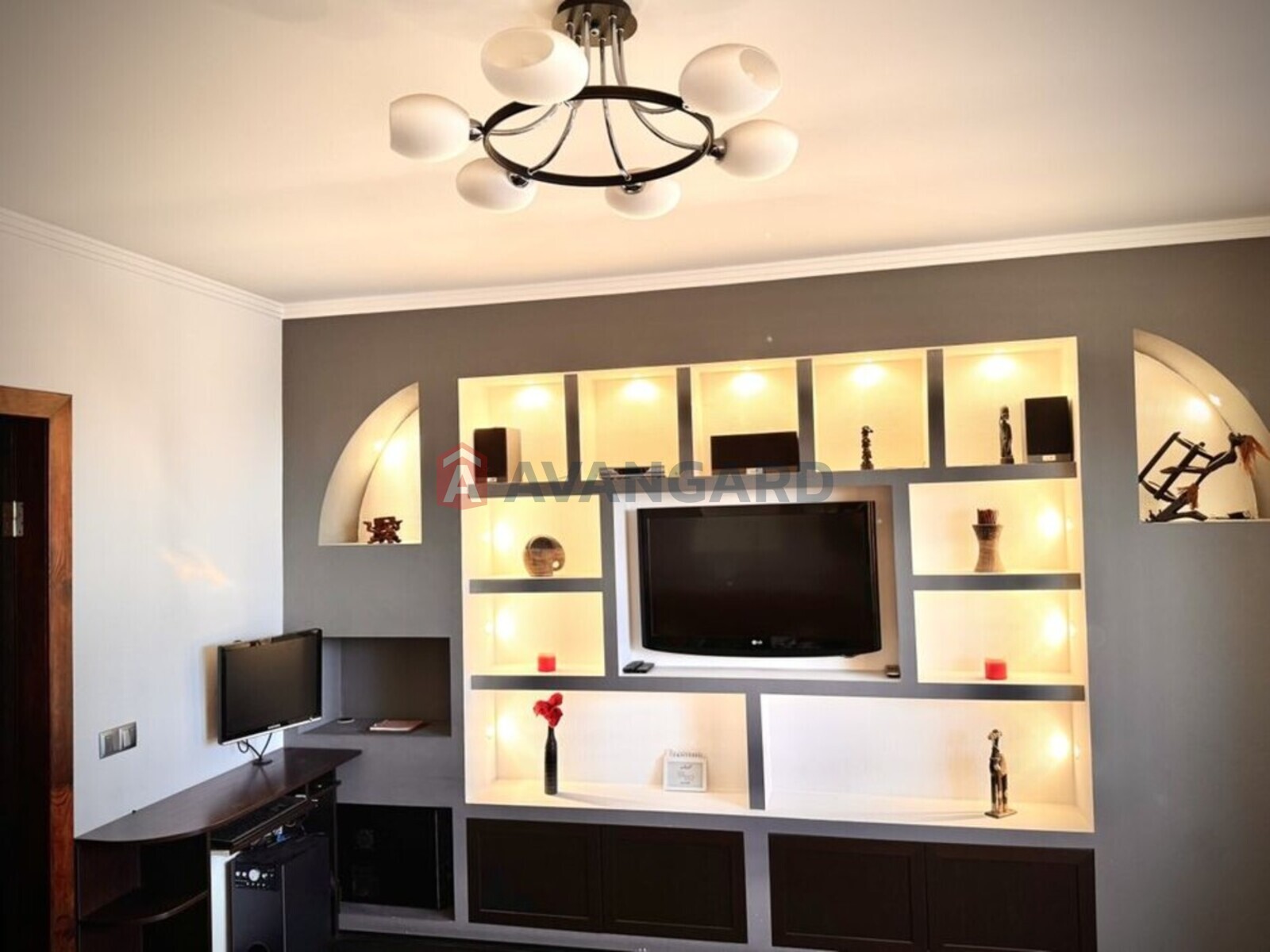 3 кім. квартира, 73/-/13 кв. м., 9/9 поверх фото 1 3 кім. квартира, 73/-/13 кв. м., 9/9 поверх фото 1