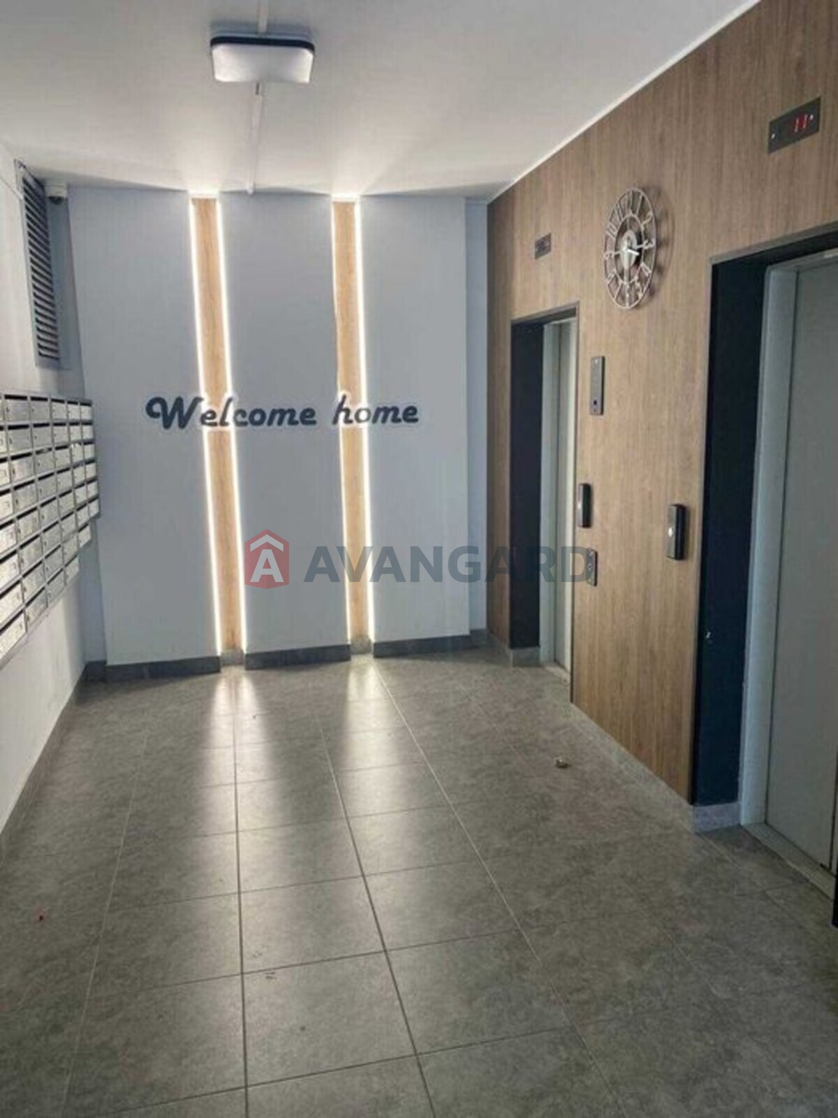 2 кім. квартира, 80/-/12 кв. м., 8/17 поверх фото 1 2 кім. квартира, 80/-/12 кв. м., 8/17 поверх фото 1