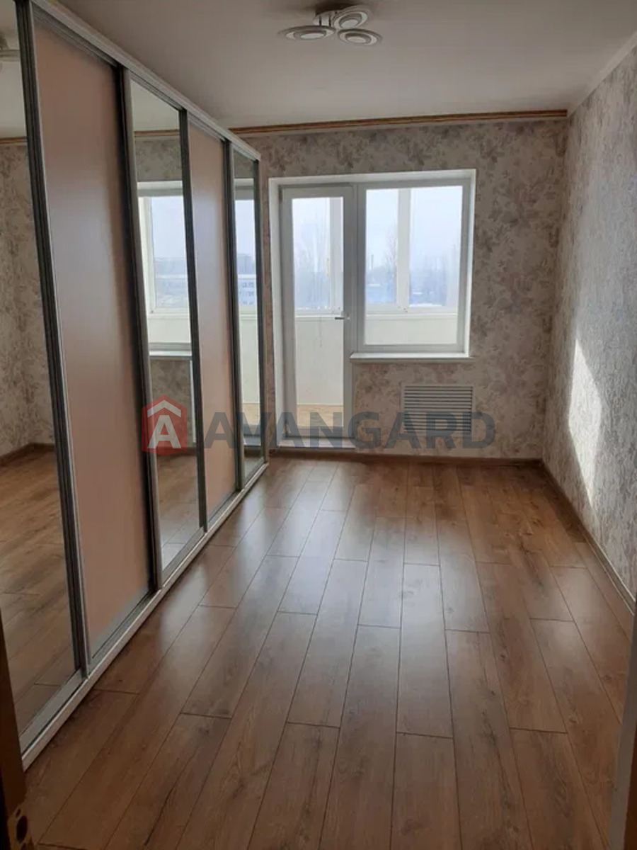 4 кім. квартира, 77/-/10 кв. м., 8/9 поверх фото 8 4 кім. квартира, 77/-/10 кв. м., 8/9 поверх фото 8