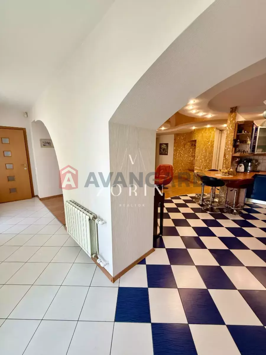 5 комн. квартира, 151/92/20 кв. м., 3/10 этаж фото 6 5 комн. квартира, 151/92/20 кв. м., 3/10 этаж фото 6