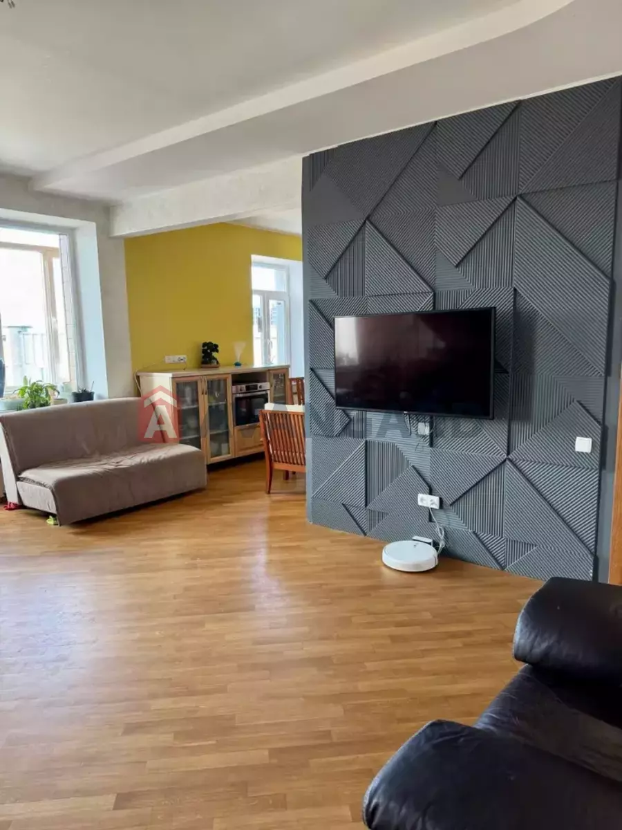 6 кім. квартира, 215/-/15 кв. м., 9/10 поверх фото 3 6 кім. квартира, 215/-/15 кв. м., 9/10 поверх фото 3