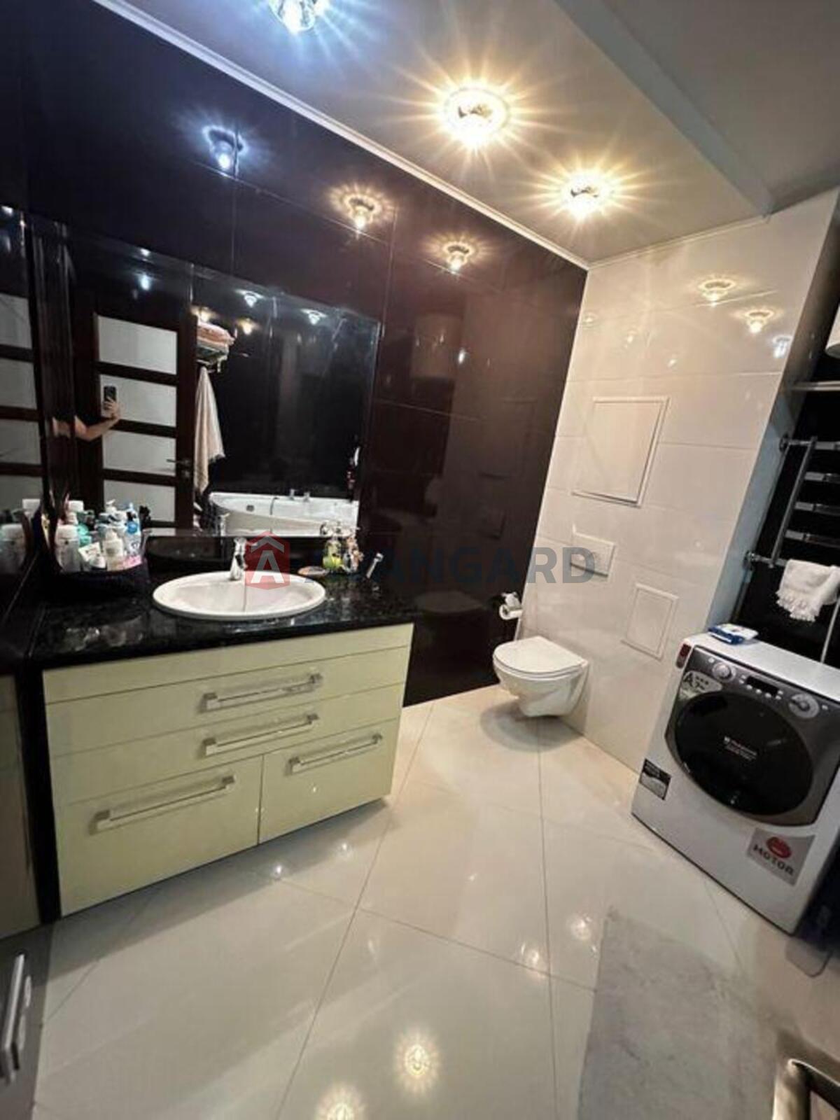 3 кім. квартира, 90/-/40 кв. м., 13/20 поверх фото 8 3 кім. квартира, 90/-/40 кв. м., 13/20 поверх фото 8