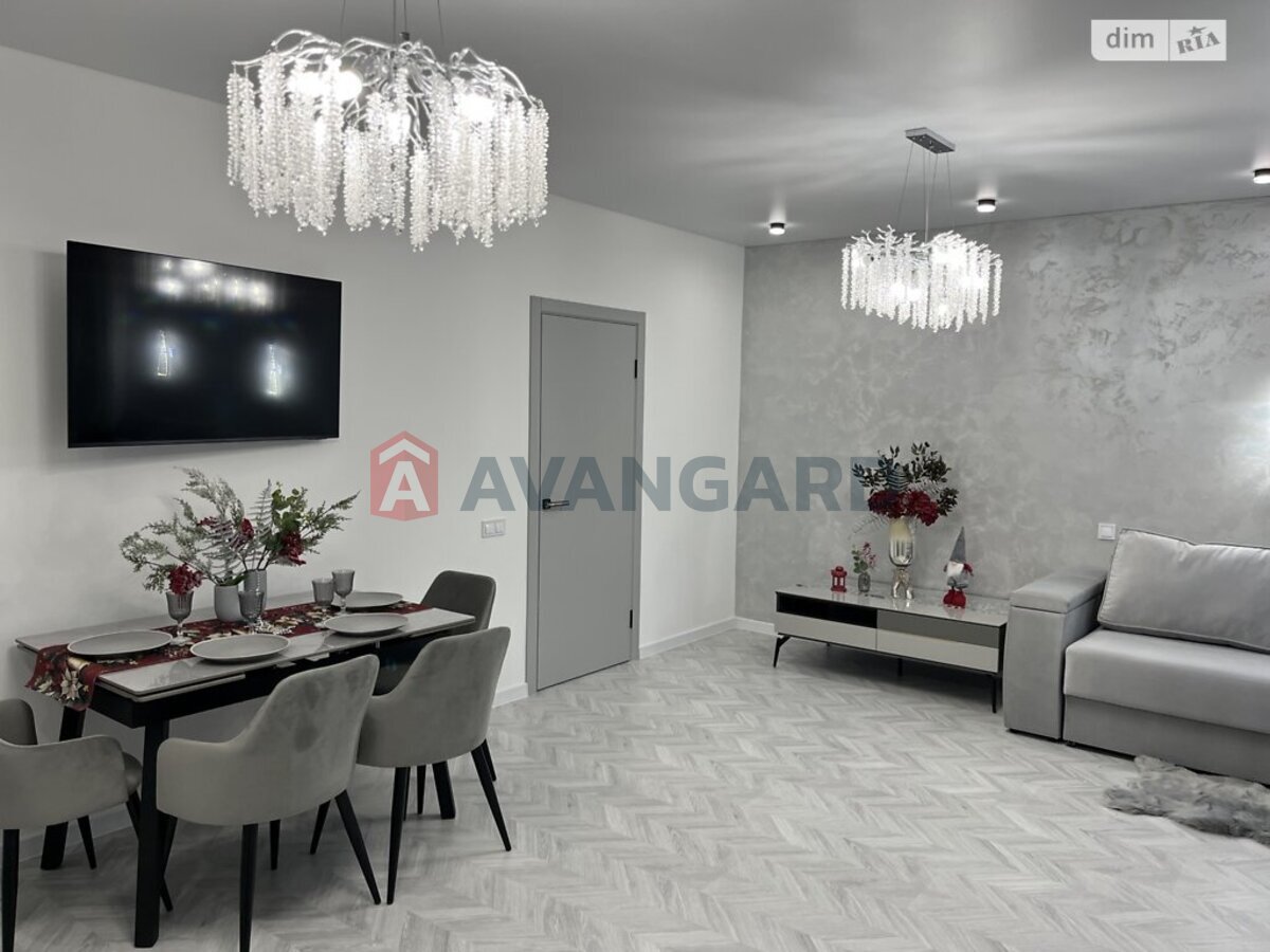 3 кім. квартира, 81/50/29 кв. м., 2/8 поверх фото 17 3 кім. квартира, 81/50/29 кв. м., 2/8 поверх фото 17