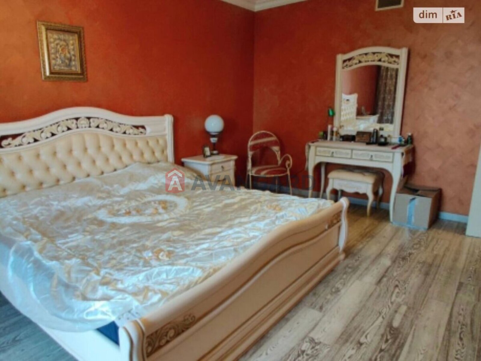 4 комн. квартира, 210/200/23 кв. м., 3/4 этаж фото 10 4 комн. квартира, 210/200/23 кв. м., 3/4 этаж фото 10