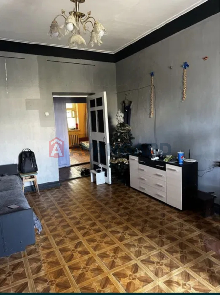 2 кім. квартира, 60/-/6 кв. м., 3/3 поверх фото 1 2 кім. квартира, 60/-/6 кв. м., 3/3 поверх фото 1