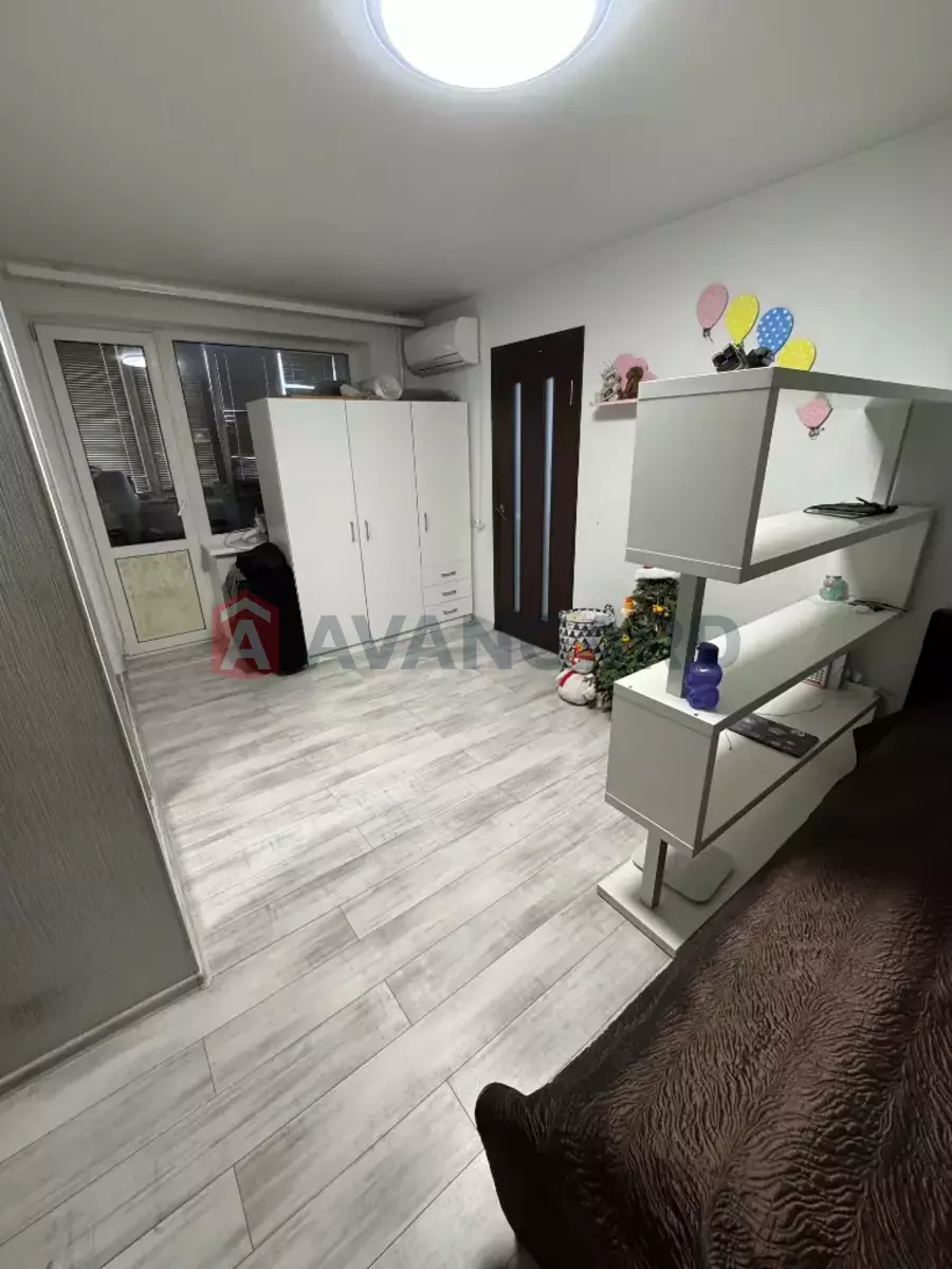 3 кім. квартира, 62/-/- кв. м., 2/9 поверх фото 6 3 кім. квартира, 62/-/- кв. м., 2/9 поверх фото 6