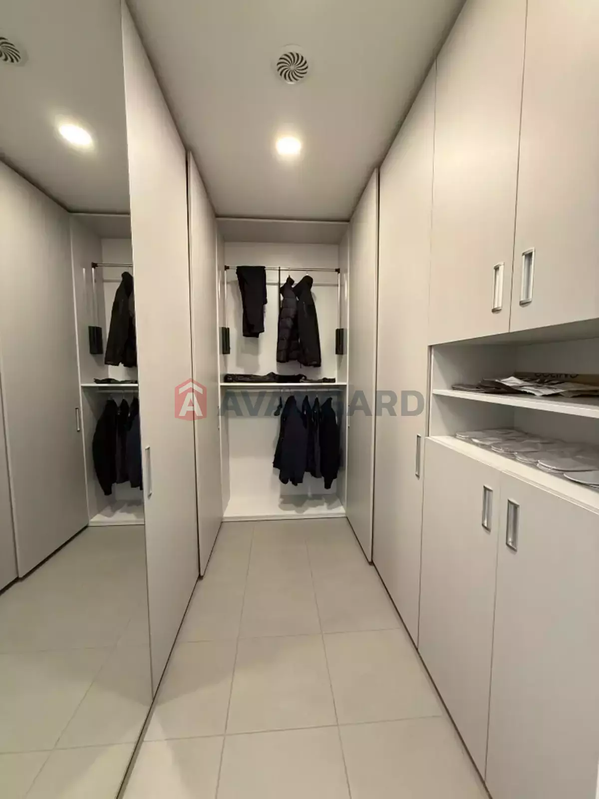 3 кім. квартира, 120/-/20 кв. м., 17/24 поверх фото 10 3 кім. квартира, 120/-/20 кв. м., 17/24 поверх фото 10