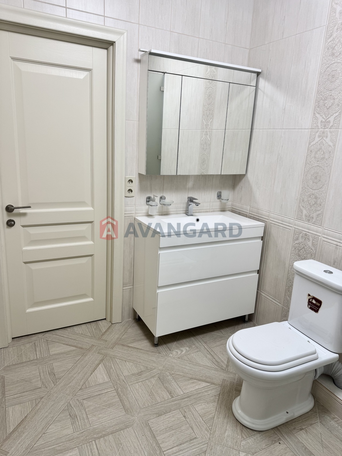 3 кім. квартира, 81/44/20 кв. м., 4/10 поверх фото 22 3 кім. квартира, 81/44/20 кв. м., 4/10 поверх фото 22