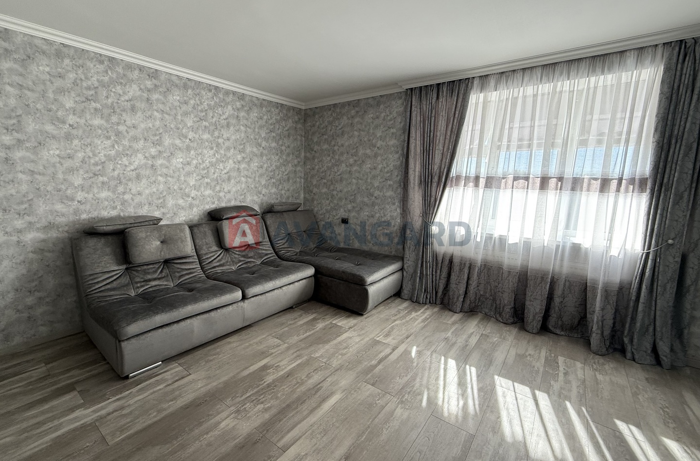 3 кім. квартира, 106/-/19 кв. м., 7/10 поверх фото 1 3 кім. квартира, 106/-/19 кв. м., 7/10 поверх фото 1