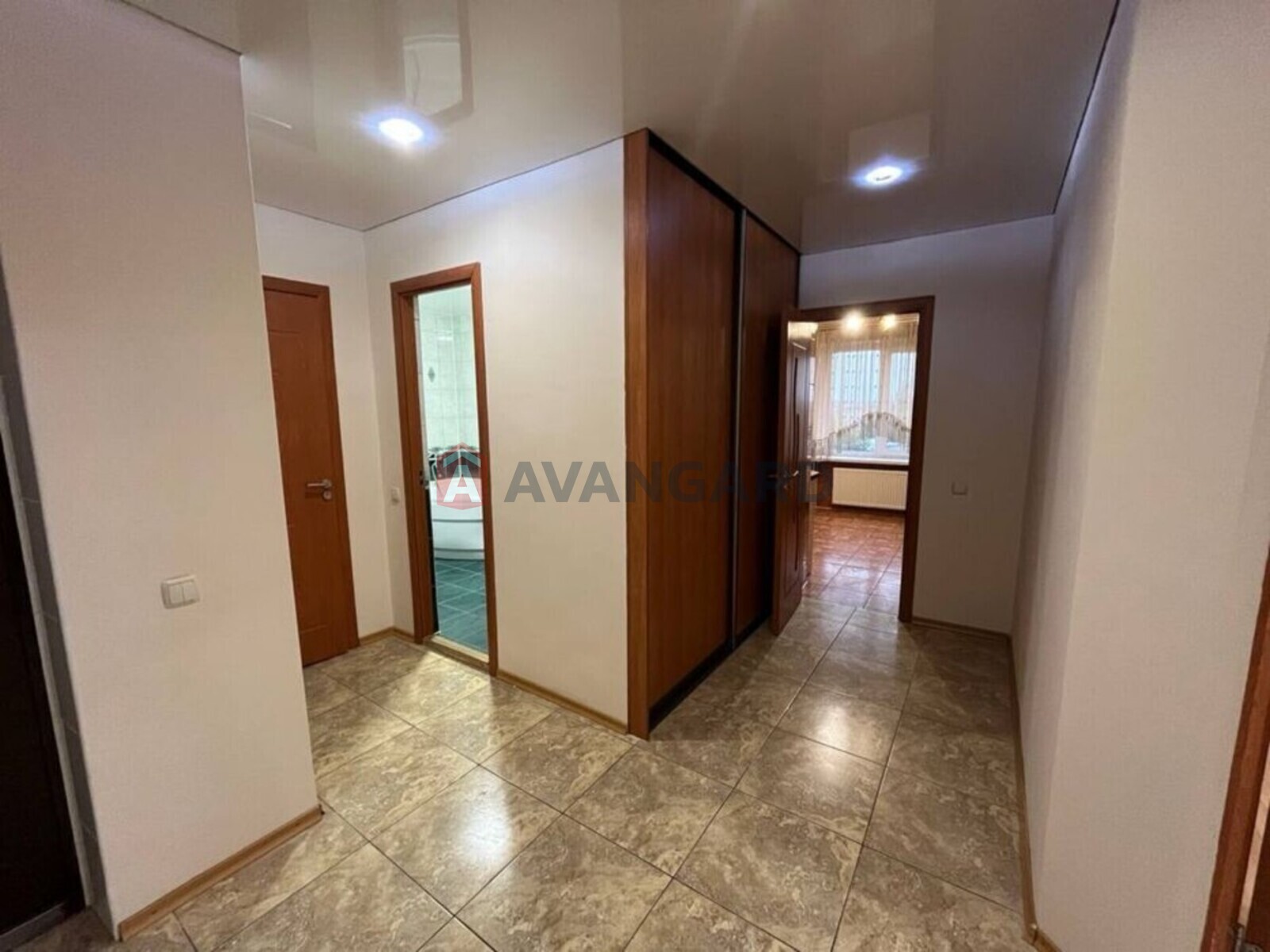 3 кім. квартира, 95/-/12 кв. м., 4/6 поверх фото 2 3 кім. квартира, 95/-/12 кв. м., 4/6 поверх фото 2