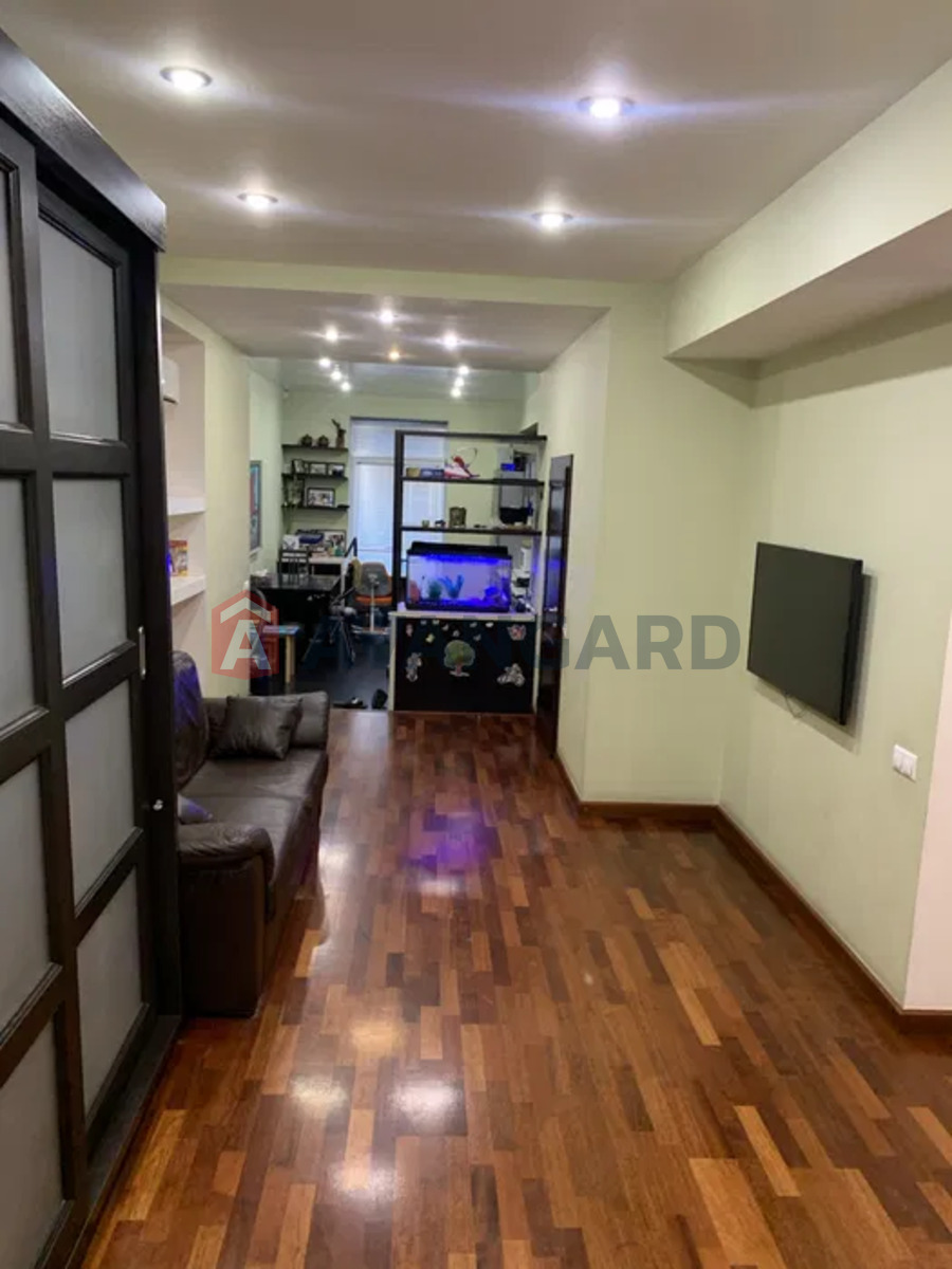 6 кім. квартира, 250/-/20 кв. м., 5/5 поверх фото 5 6 кім. квартира, 250/-/20 кв. м., 5/5 поверх фото 5