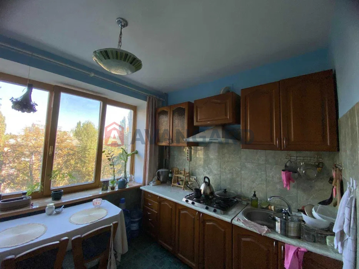 4 кім. квартира, 93/-/8 кв. м., 5/9 поверх фото 12 4 кім. квартира, 93/-/8 кв. м., 5/9 поверх фото 12