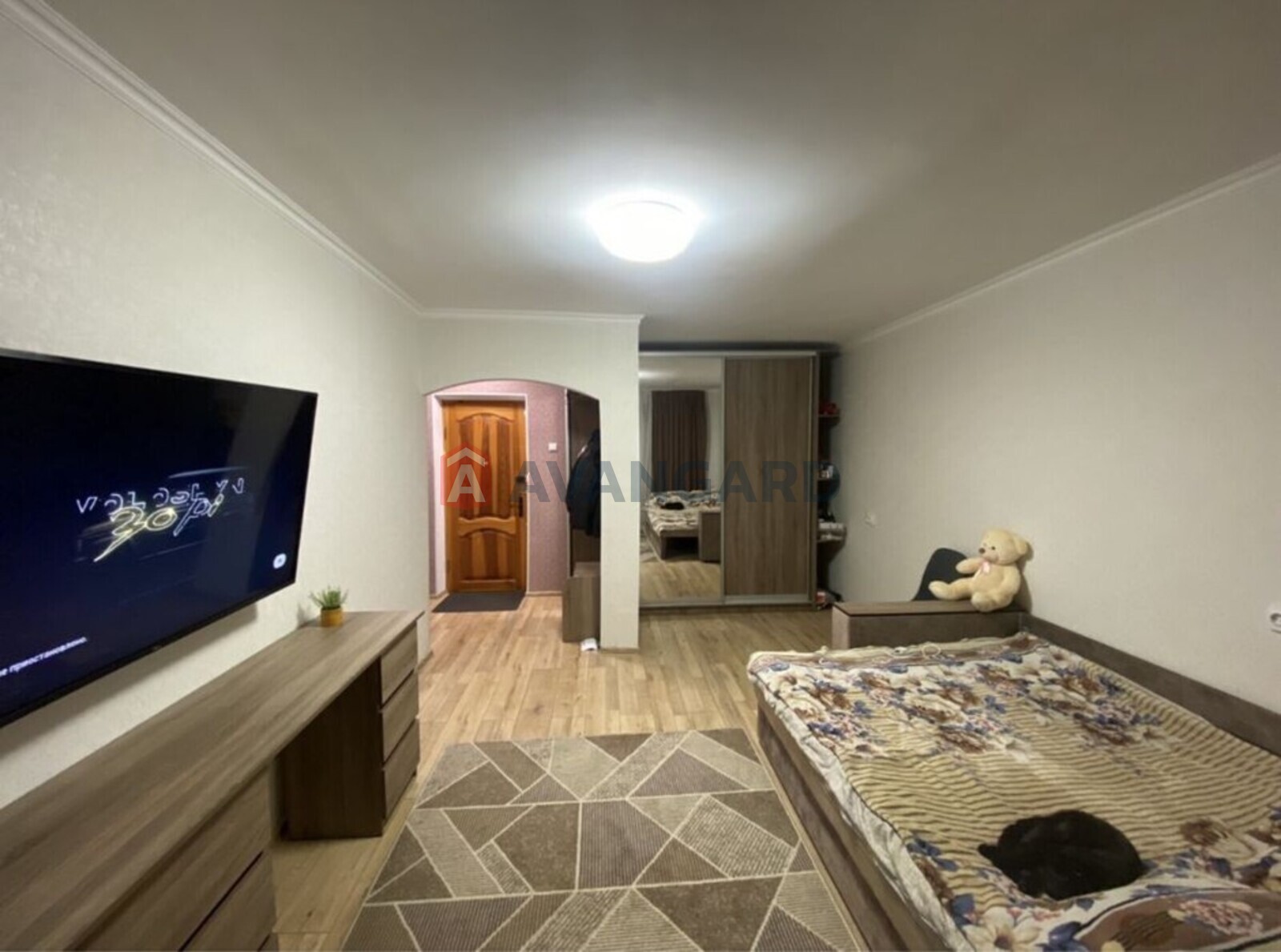 1 кім. квартира, 37/-/8 кв. м., 9/9 поверх фото 1 1 кім. квартира, 37/-/8 кв. м., 9/9 поверх фото 1