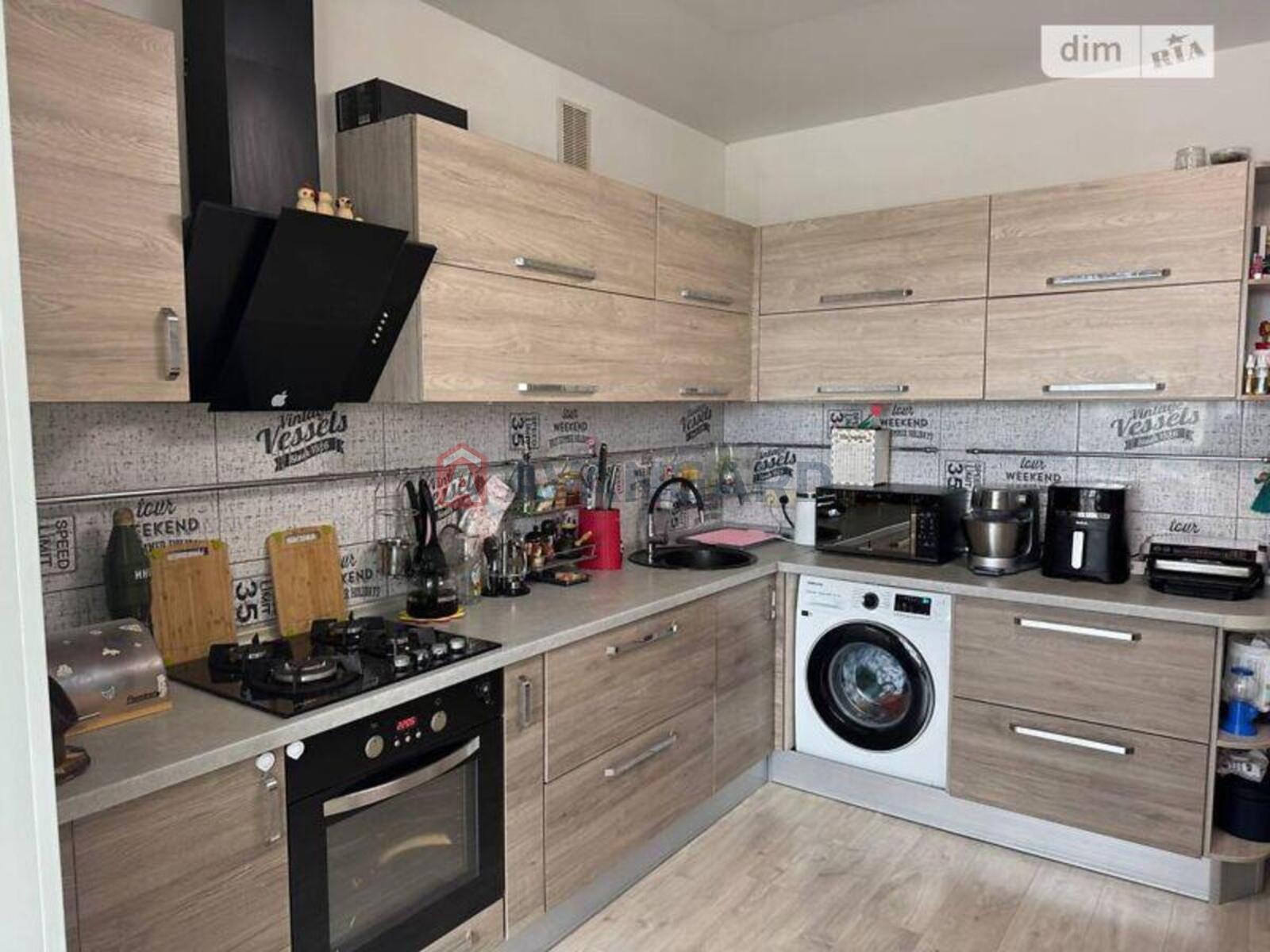 1 кім. квартира, 42/16/18 кв. м., 1/10 поверх фото 1 1 кім. квартира, 42/16/18 кв. м., 1/10 поверх фото 1