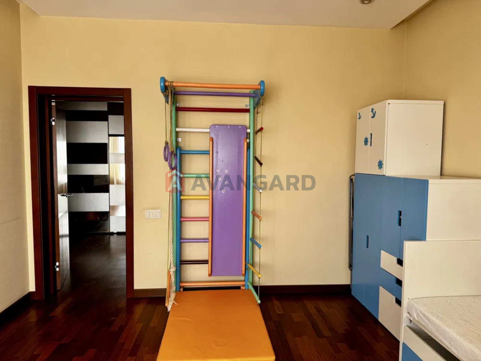 3 кім. квартира, 125/-/30 кв. м., 3/5 поверх фото 14 3 кім. квартира, 125/-/30 кв. м., 3/5 поверх фото 14