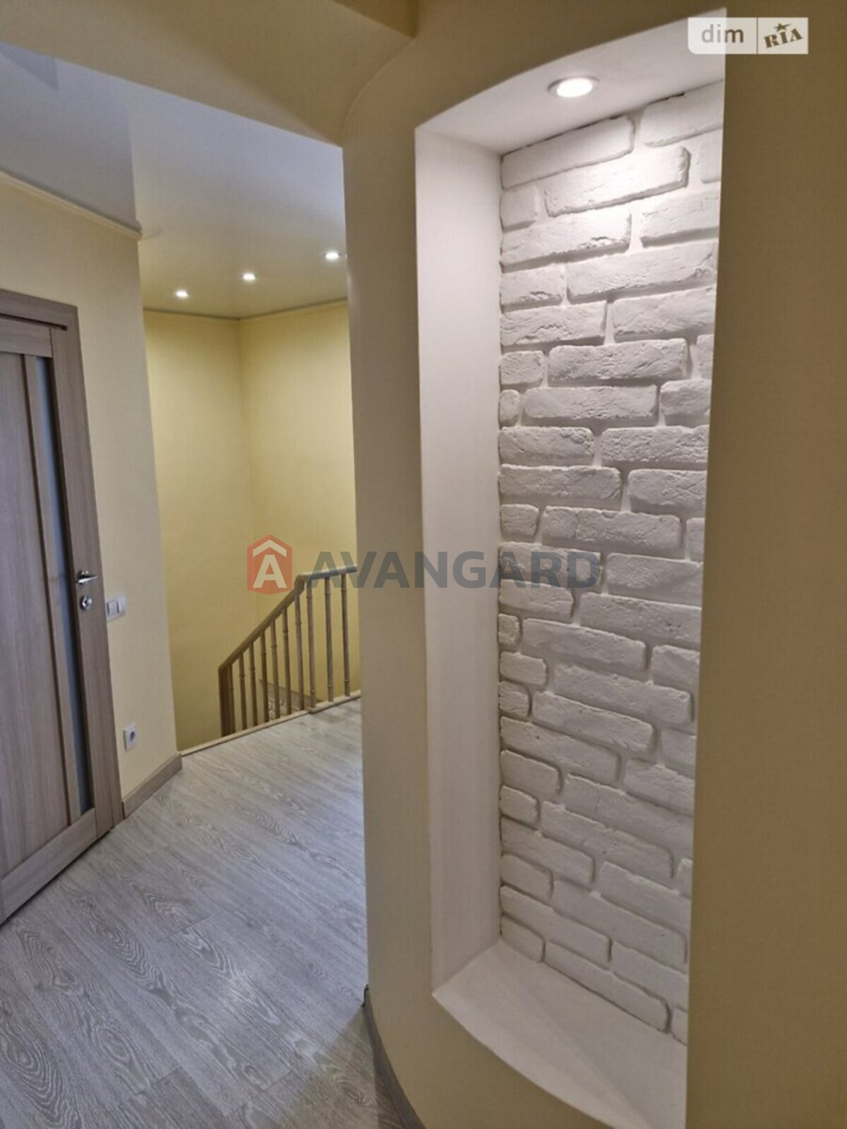 5 комн. квартира, 165/100/16 кв. м., 10/10 этаж фото 19 5 комн. квартира, 165/100/16 кв. м., 10/10 этаж фото 19