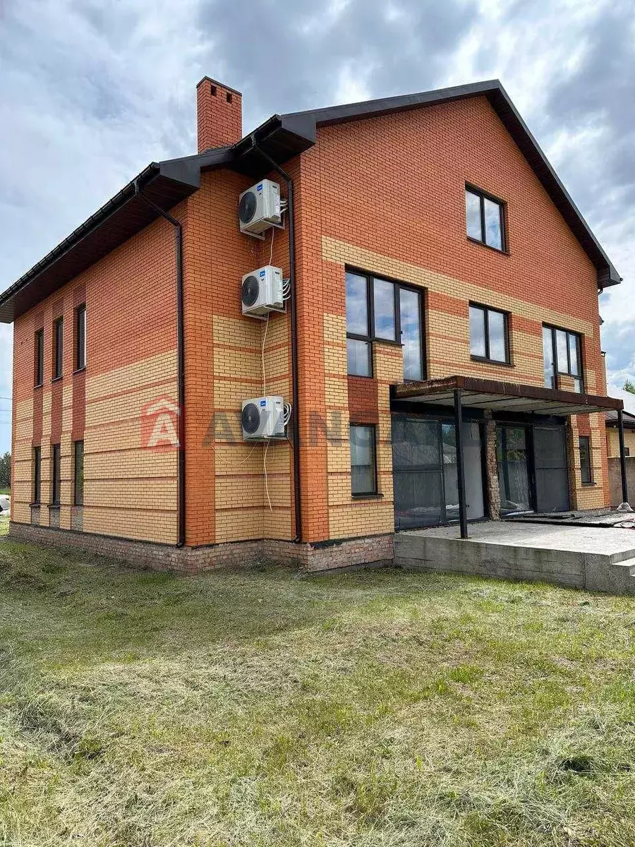 4 комн. квартира, 360/-/- кв. м., -/2 этаж фото 1 4 комн. квартира, 360/-/- кв. м., -/2 этаж фото 1