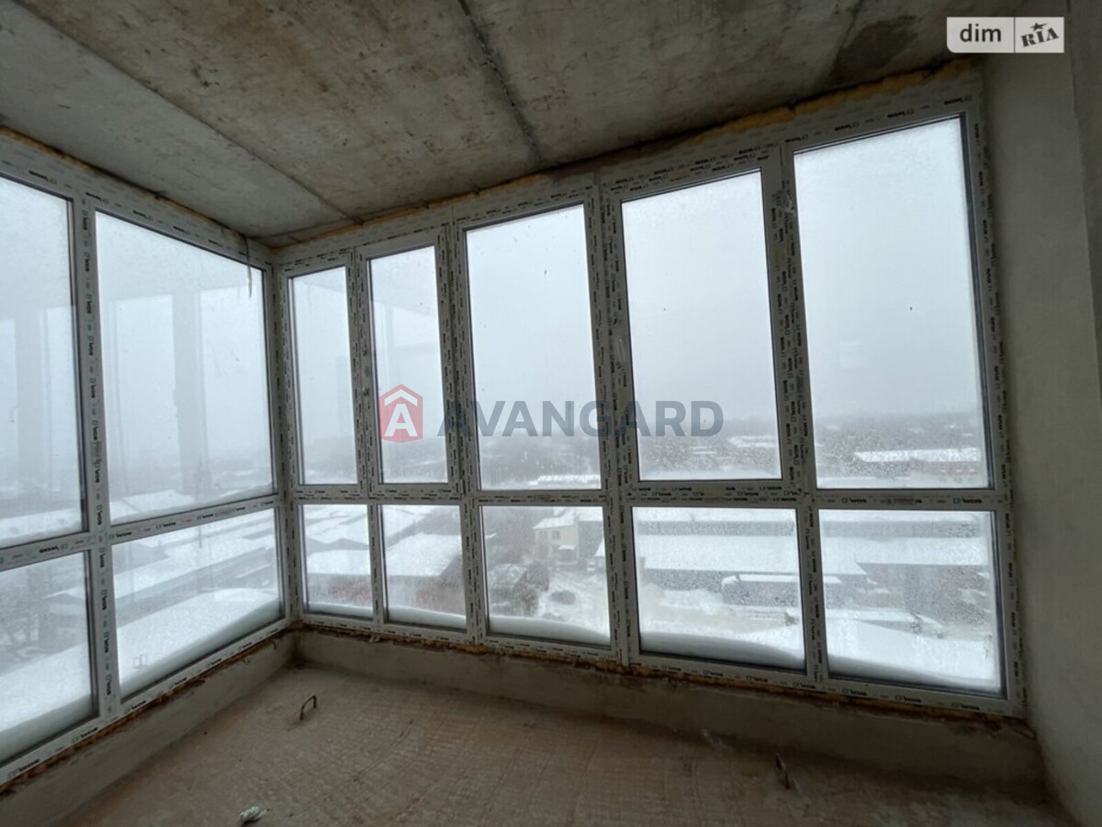 3 кім. квартира, 100/-/21 кв. м., 10/10 поверх фото 14 3 кім. квартира, 100/-/21 кв. м., 10/10 поверх фото 14