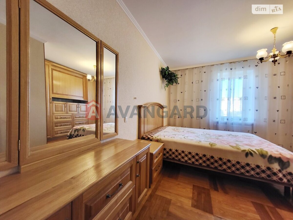 5 кім. квартира, 113/-/9 кв. м., 6/9 поверх фото 6 5 кім. квартира, 113/-/9 кв. м., 6/9 поверх фото 6