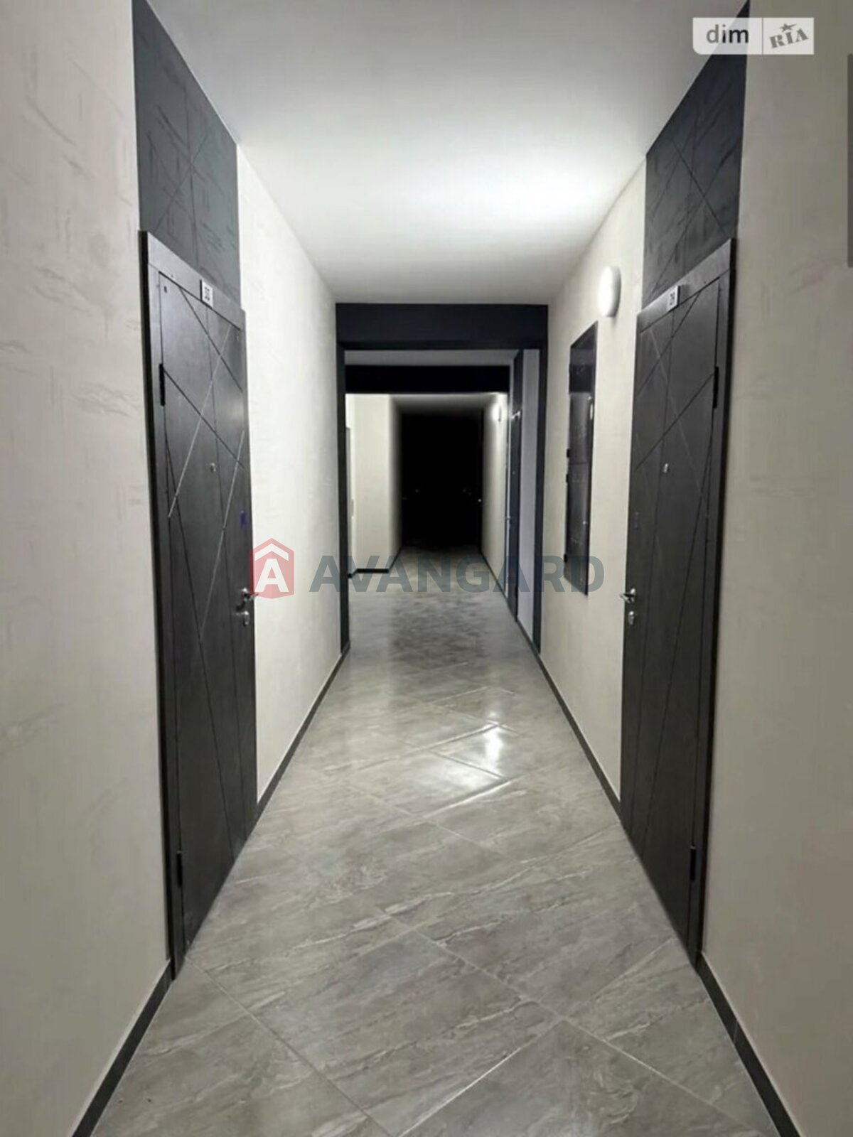 2 кім. квартира, 64/-/- кв. м., 10/10 поверх фото 4 2 кім. квартира, 64/-/- кв. м., 10/10 поверх фото 4