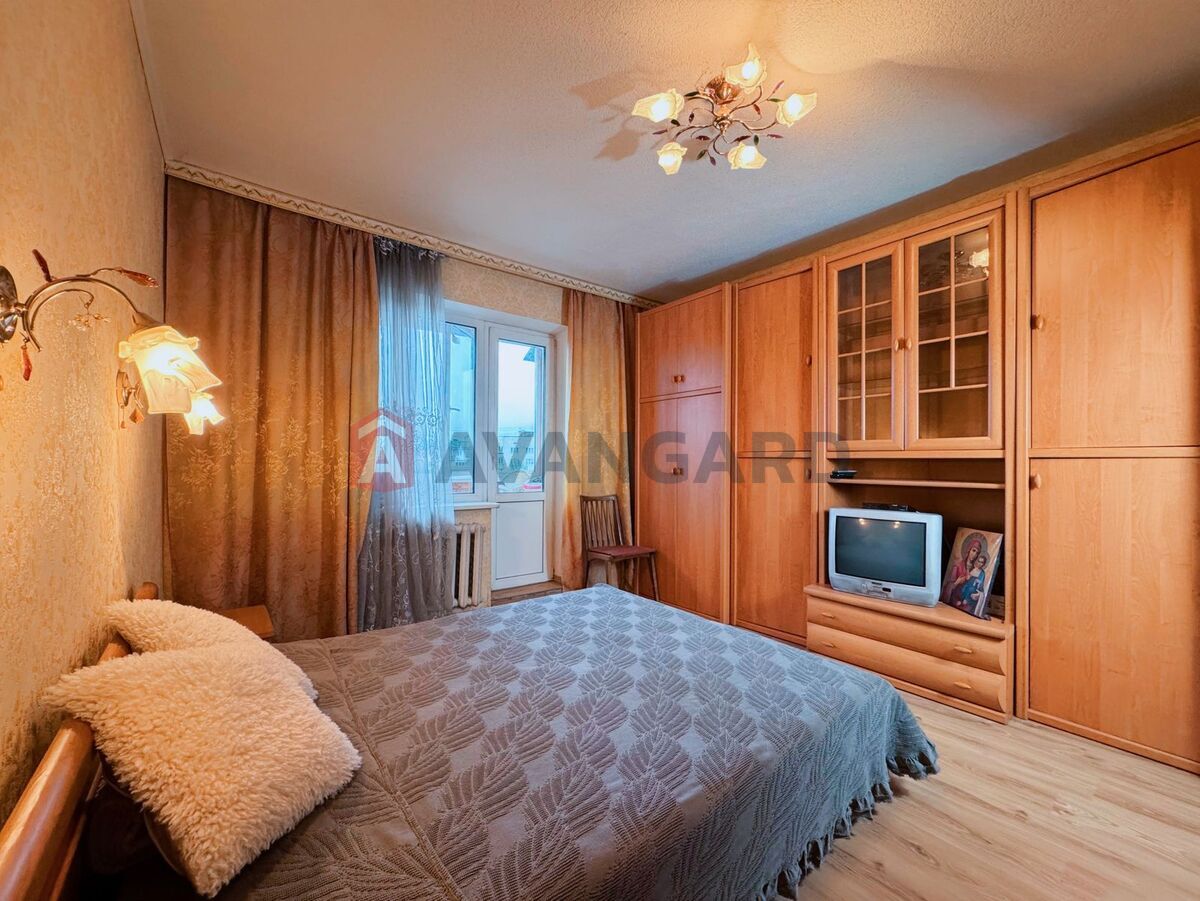 3 кім. квартира, 70 / 42 / 7.3 м кв. м., 8/9 поверх фото 12 3 кім. квартира, 70 / 42 / 7.3 м кв. м., 8/9 поверх фото 12