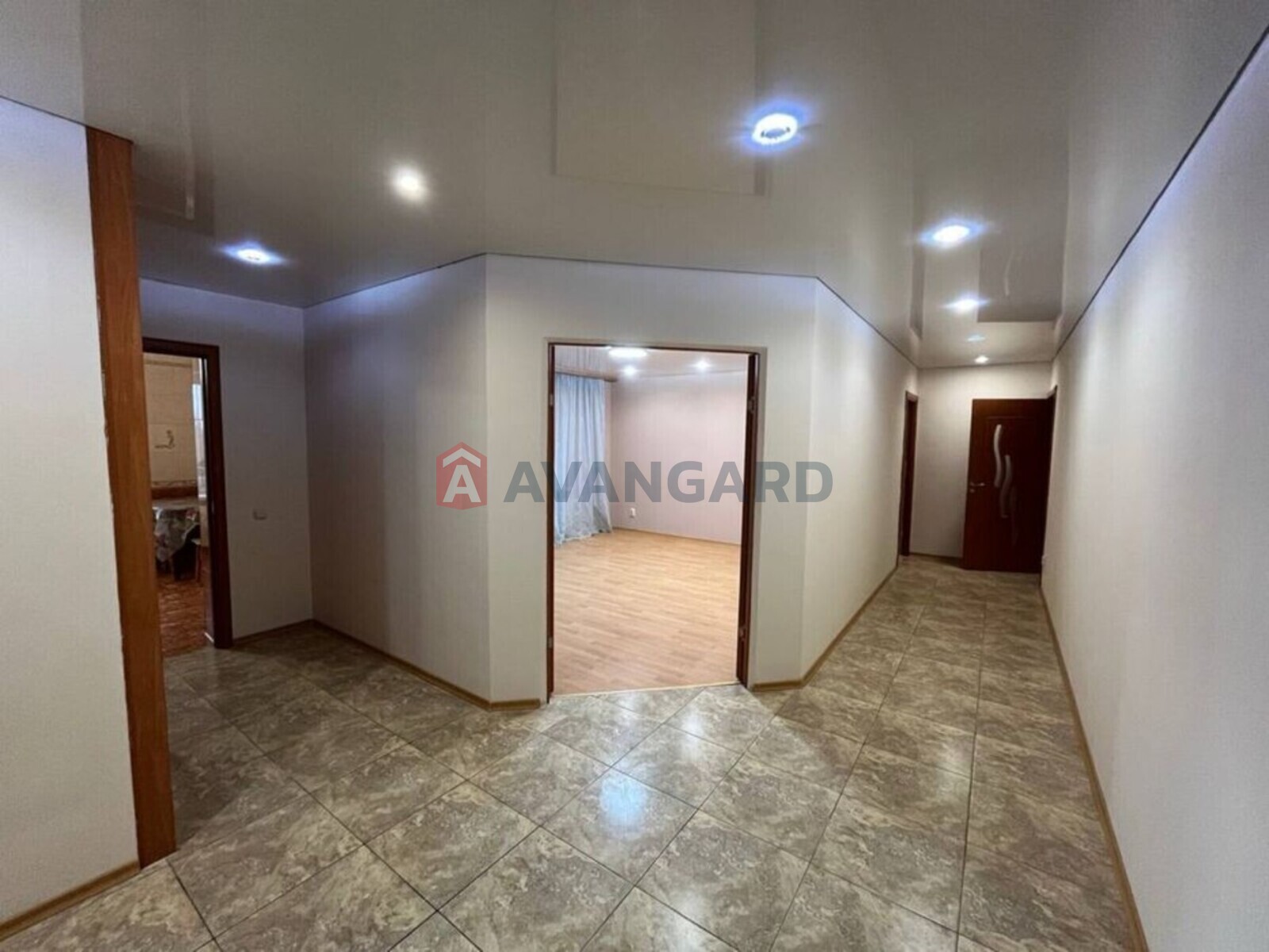 3 кім. квартира, 95/-/12 кв. м., 4/6 поверх фото 3 3 кім. квартира, 95/-/12 кв. м., 4/6 поверх фото 3