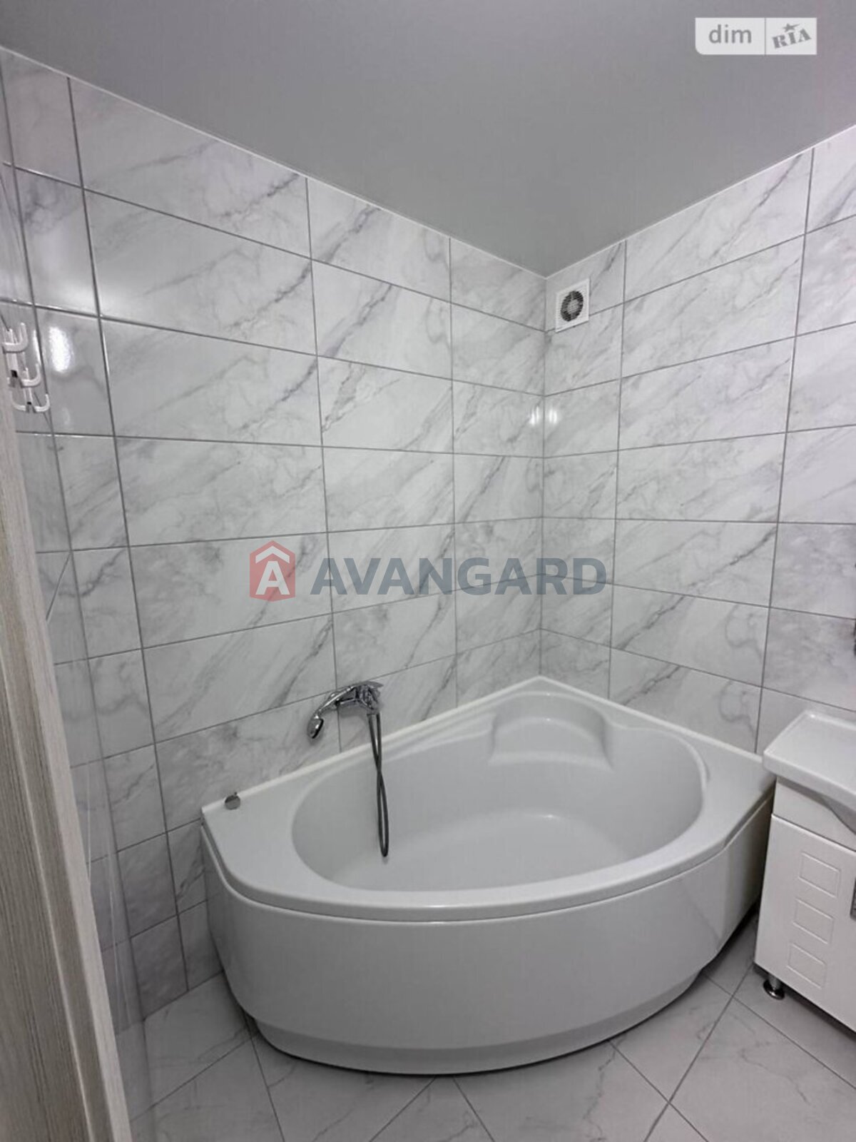 2 кім. квартира, 68/-/12 кв. м., 8/10 поверх фото 5 2 кім. квартира, 68/-/12 кв. м., 8/10 поверх фото 5