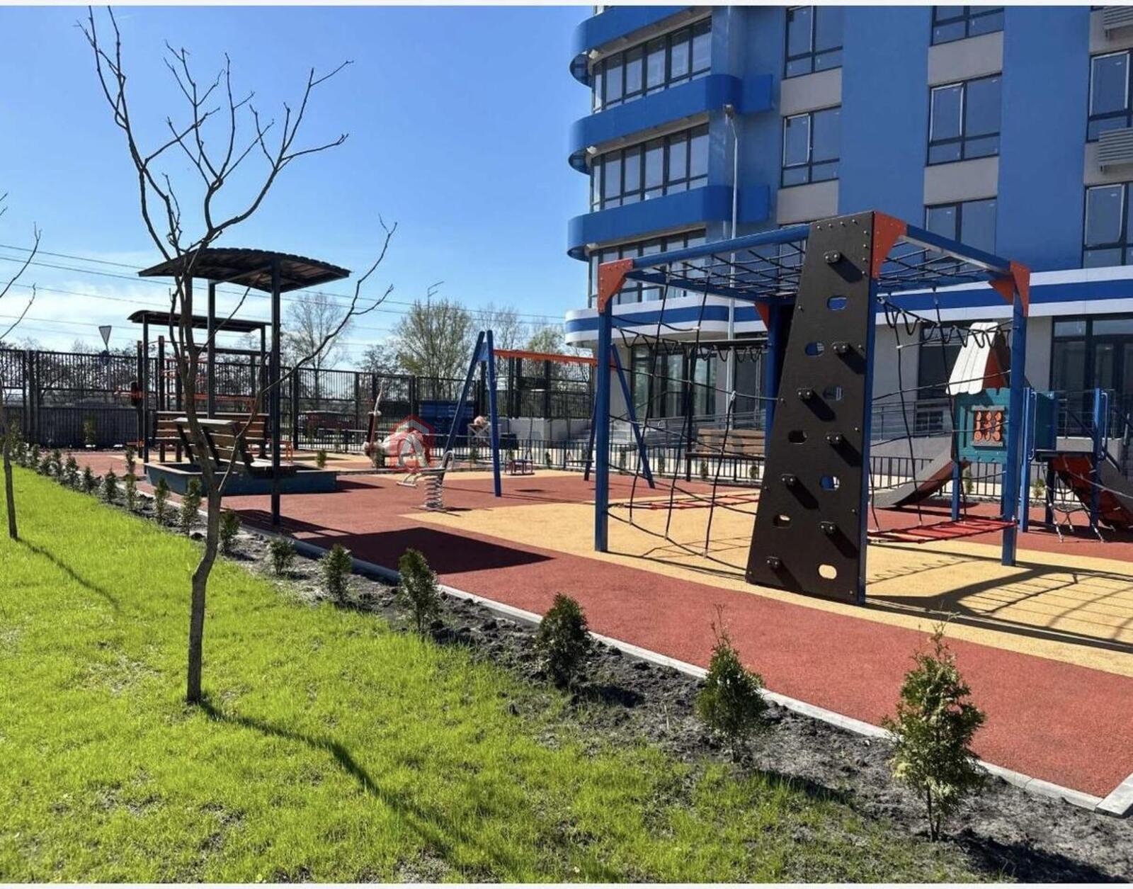 2 кім. квартира, 75/37/15 кв. м., 4/28 поверх фото 2 2 кім. квартира, 75/37/15 кв. м., 4/28 поверх фото 2