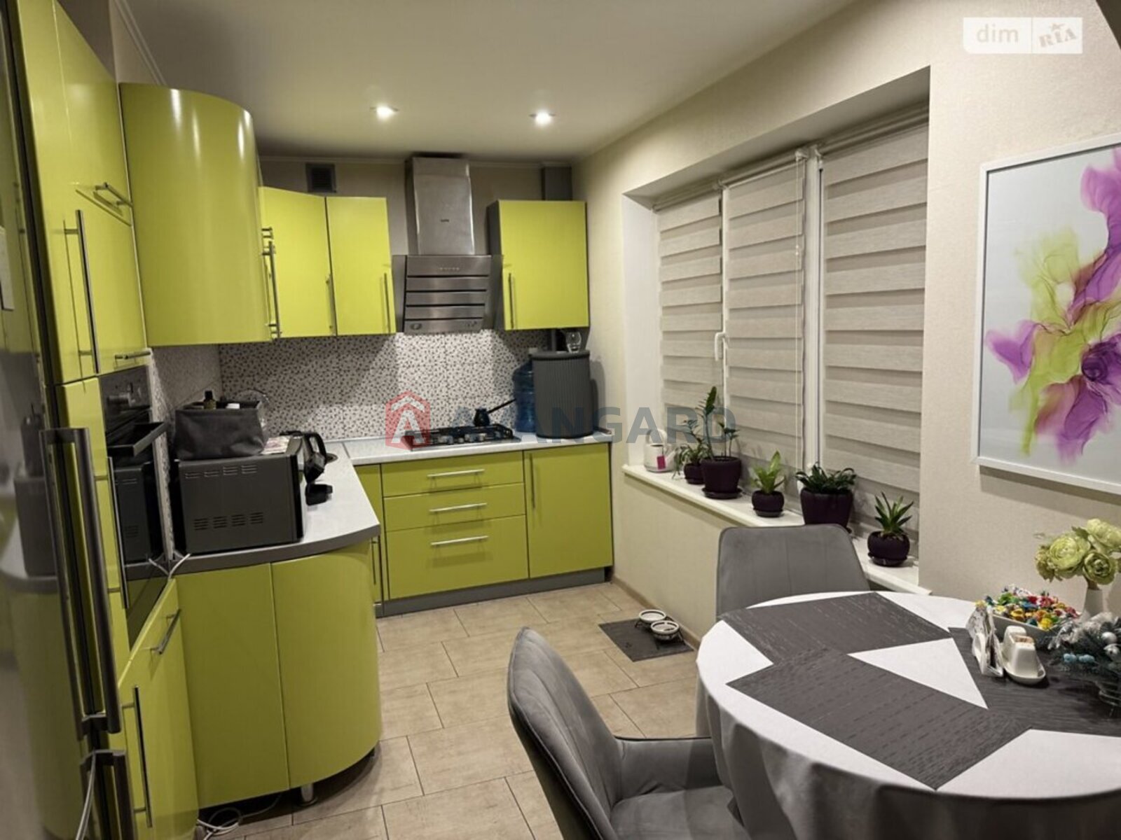 3 кім. квартира, 70/-/- кв. м., 2/9 поверх фото 3 3 кім. квартира, 70/-/- кв. м., 2/9 поверх фото 3