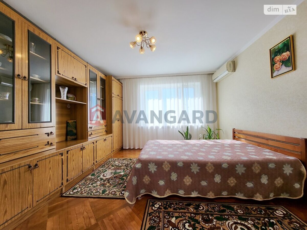 5 кім. квартира, 113/-/9 кв. м., 6/9 поверх фото 10 5 кім. квартира, 113/-/9 кв. м., 6/9 поверх фото 10