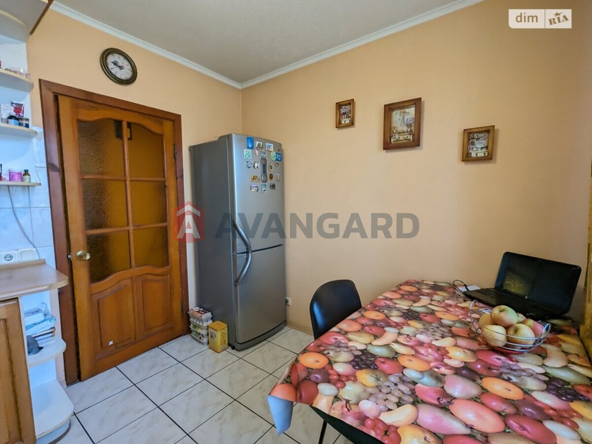 3 кім. квартира, 66/42/8 кв. м., 9/12 поверх фото 15 3 кім. квартира, 66/42/8 кв. м., 9/12 поверх фото 15