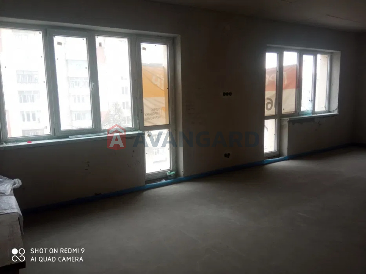 4 кім. квартира, 153/-/27 кв. м., 4/4 поверх фото 1 4 кім. квартира, 153/-/27 кв. м., 4/4 поверх фото 1