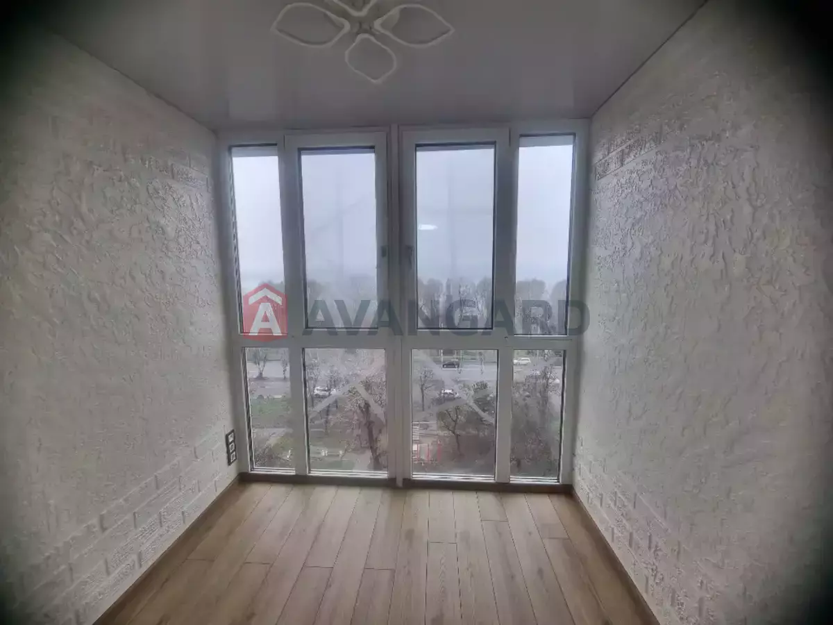 3 кім. квартира, 63/44/7 кв. м., 8/9 поверх фото 3 3 кім. квартира, 63/44/7 кв. м., 8/9 поверх фото 3