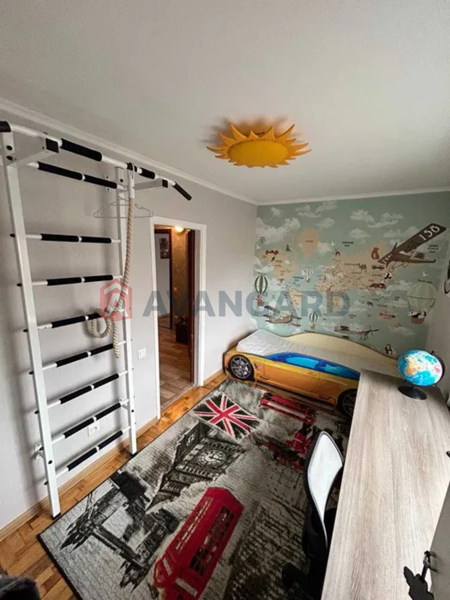 3 кім. квартира, 71/-/9 кв. м., 5/5 поверх фото 2 3 кім. квартира, 71/-/9 кв. м., 5/5 поверх фото 2