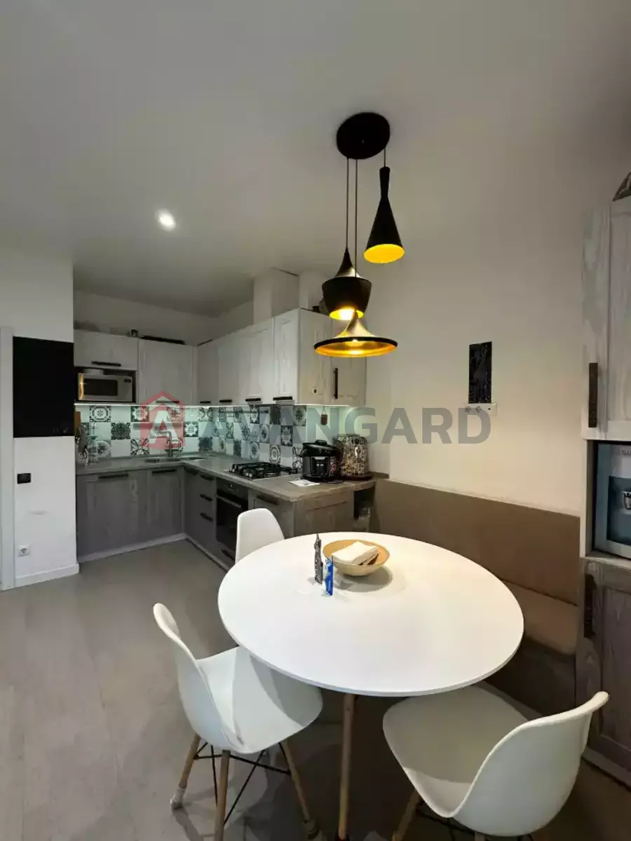 3 кім. квартира, 109/-/14 кв. м., 5/10 поверх фото 1 3 кім. квартира, 109/-/14 кв. м., 5/10 поверх фото 1