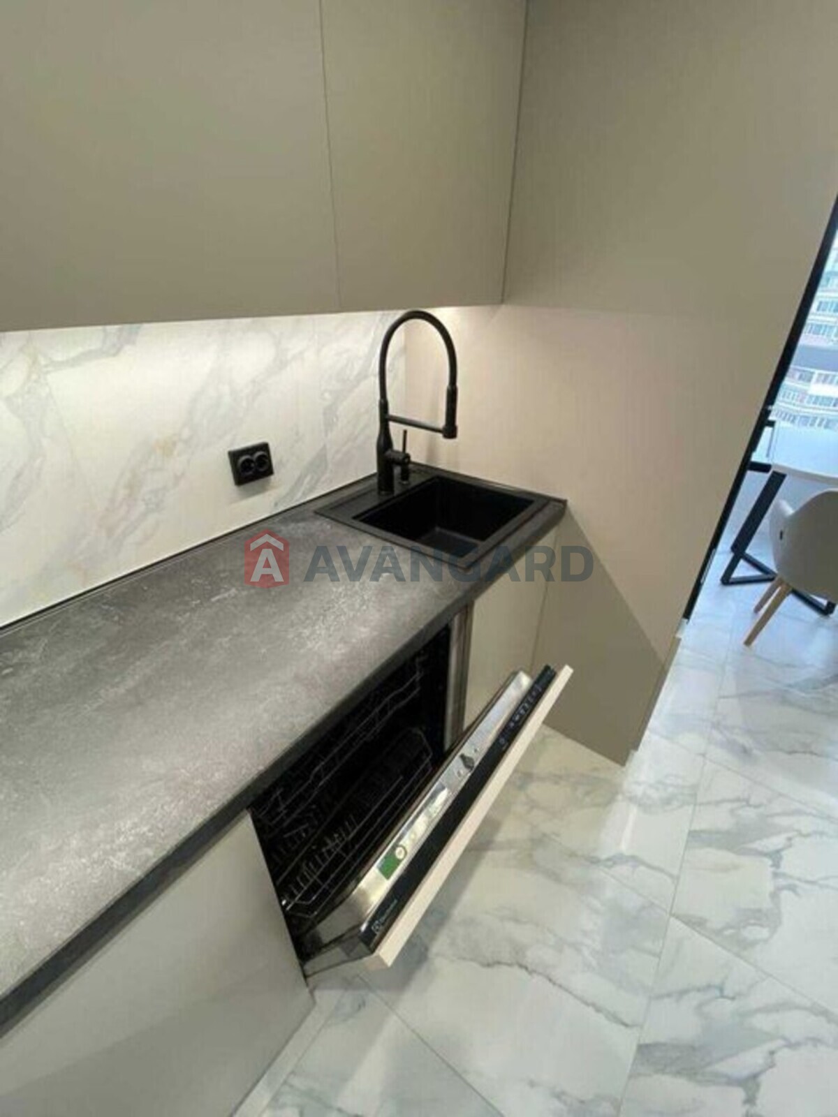 2 кім. квартира, 80/-/12 кв. м., 8/17 поверх фото 12 2 кім. квартира, 80/-/12 кв. м., 8/17 поверх фото 12