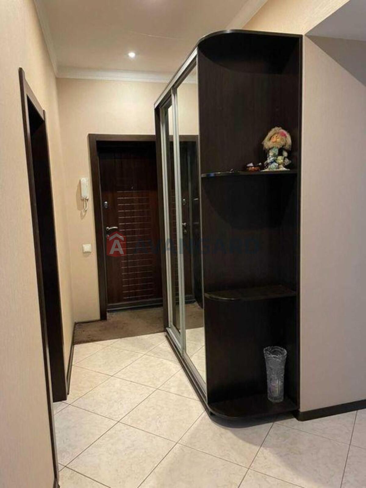 3 комн. квартира, 86/-/8 кв. м., 1/5 этаж фото 5 3 комн. квартира, 86/-/8 кв. м., 1/5 этаж фото 5