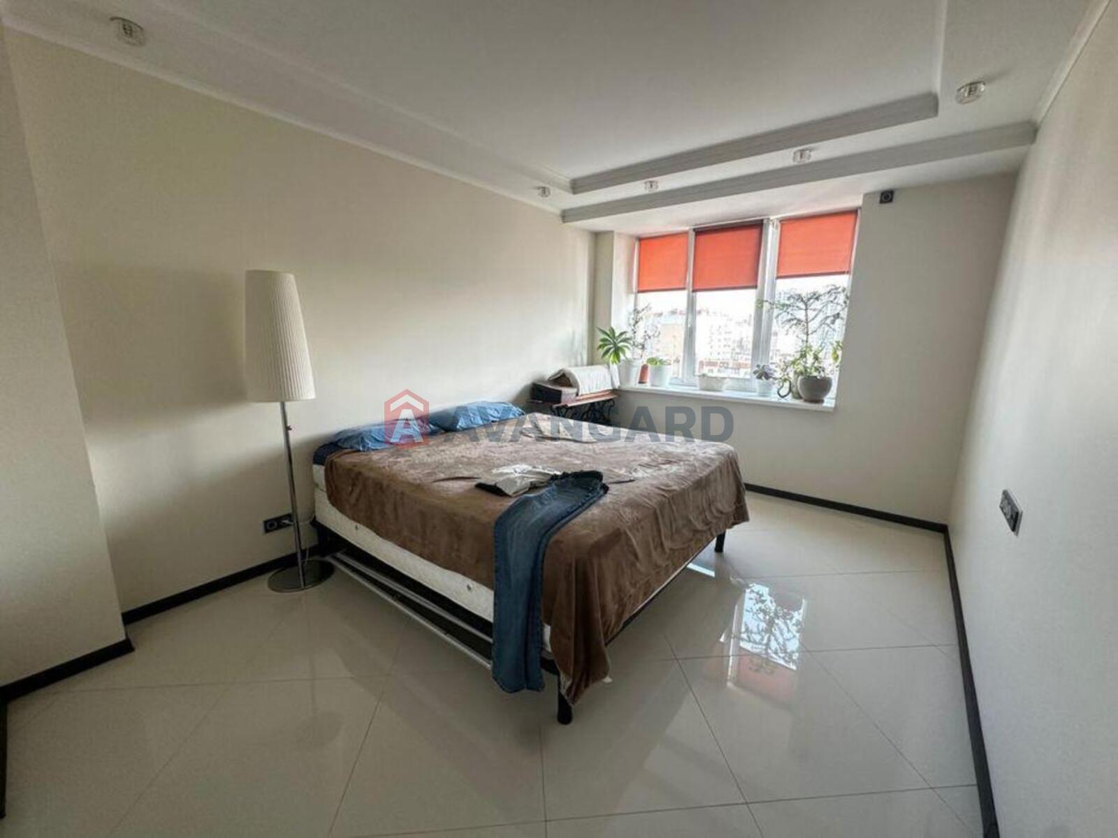 3 кім. квартира, 90/-/40 кв. м., 13/20 поверх фото 7 3 кім. квартира, 90/-/40 кв. м., 13/20 поверх фото 7