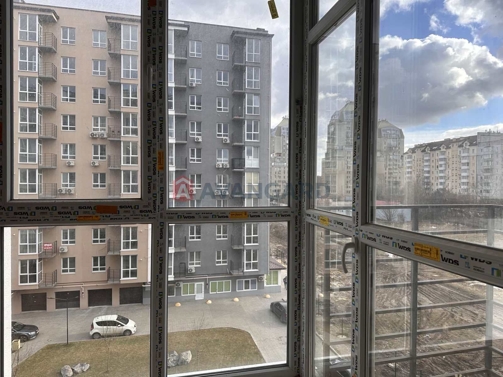 3 комн. квартира, 77/-/20 кв. м., 3/10 этаж фото 4 3 комн. квартира, 77/-/20 кв. м., 3/10 этаж фото 4
