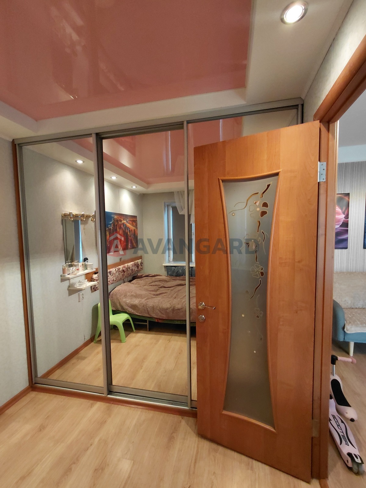 3 кім. квартира, 42/31/5 кв. м., 3/5 поверх фото 12 3 кім. квартира, 42/31/5 кв. м., 3/5 поверх фото 12