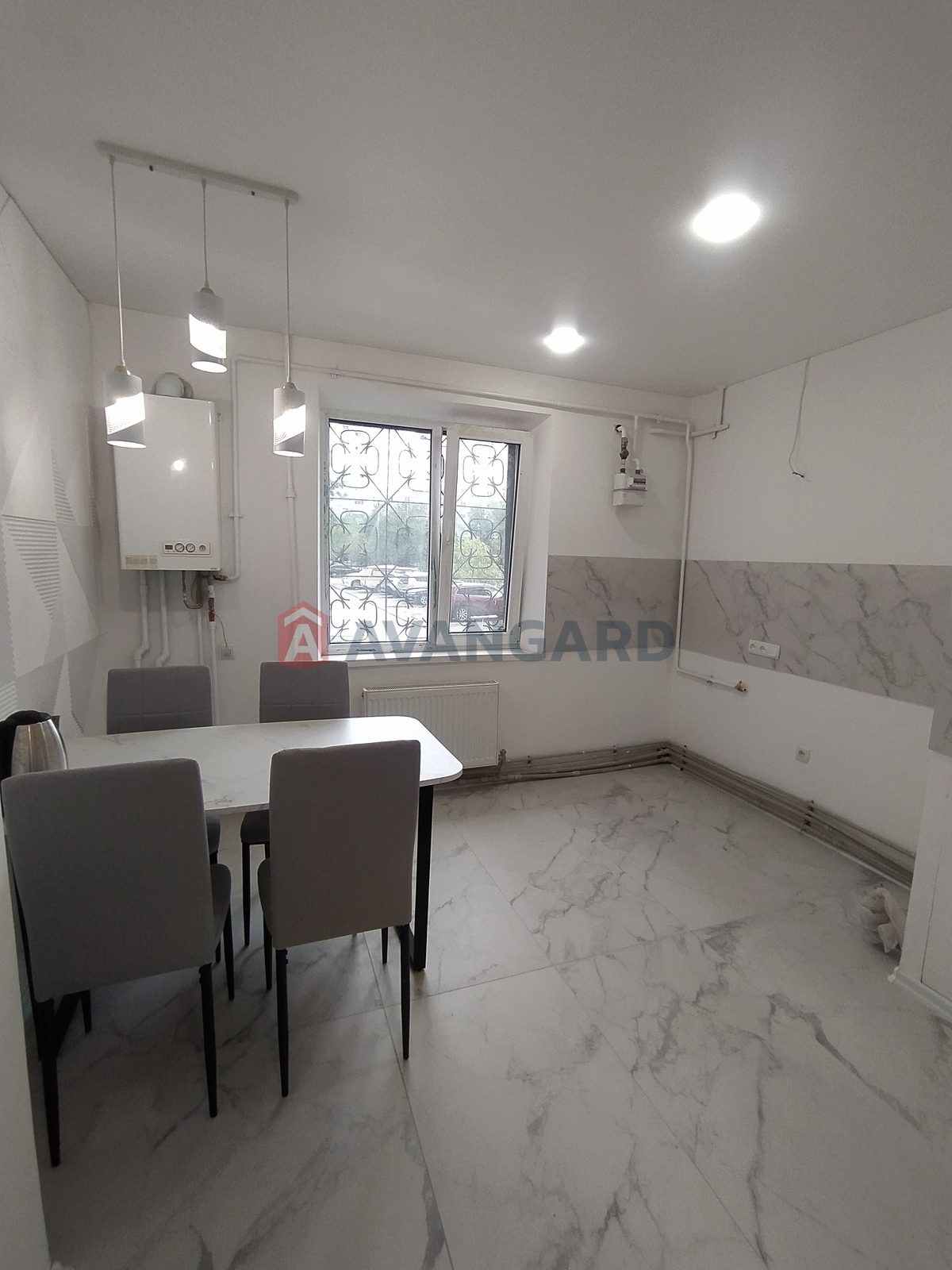 3 кім. квартира, 73/-/10 кв. м., 1/10 поверх фото 12 3 кім. квартира, 73/-/10 кв. м., 1/10 поверх фото 12