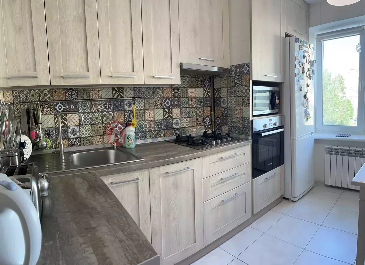 3 кім. квартира, 70/-/9 кв. м., 6/9 поверх фото 16 3 кім. квартира, 70/-/9 кв. м., 6/9 поверх фото 16